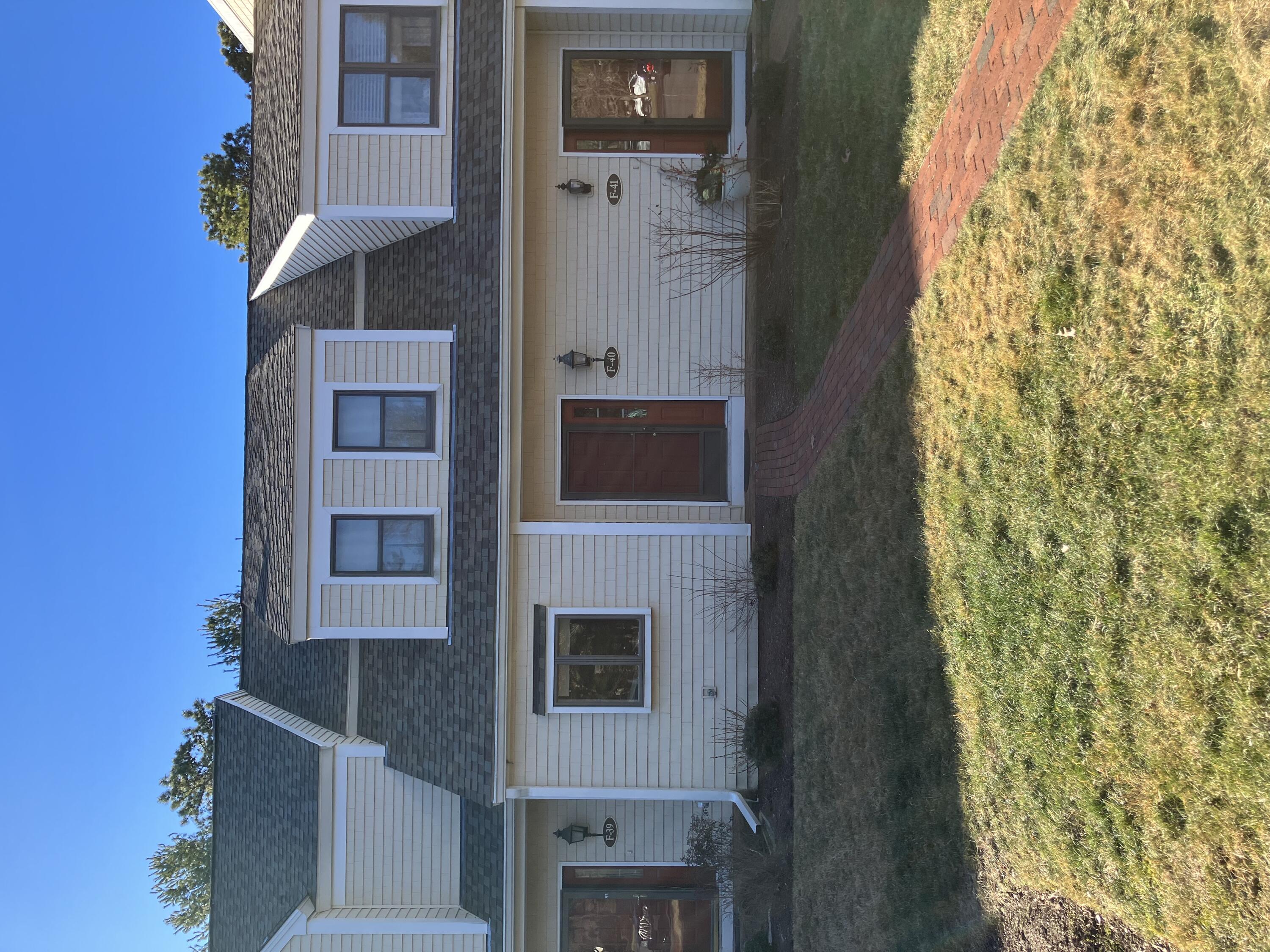40 Shellback Way #F, Mashpee, MA 02649