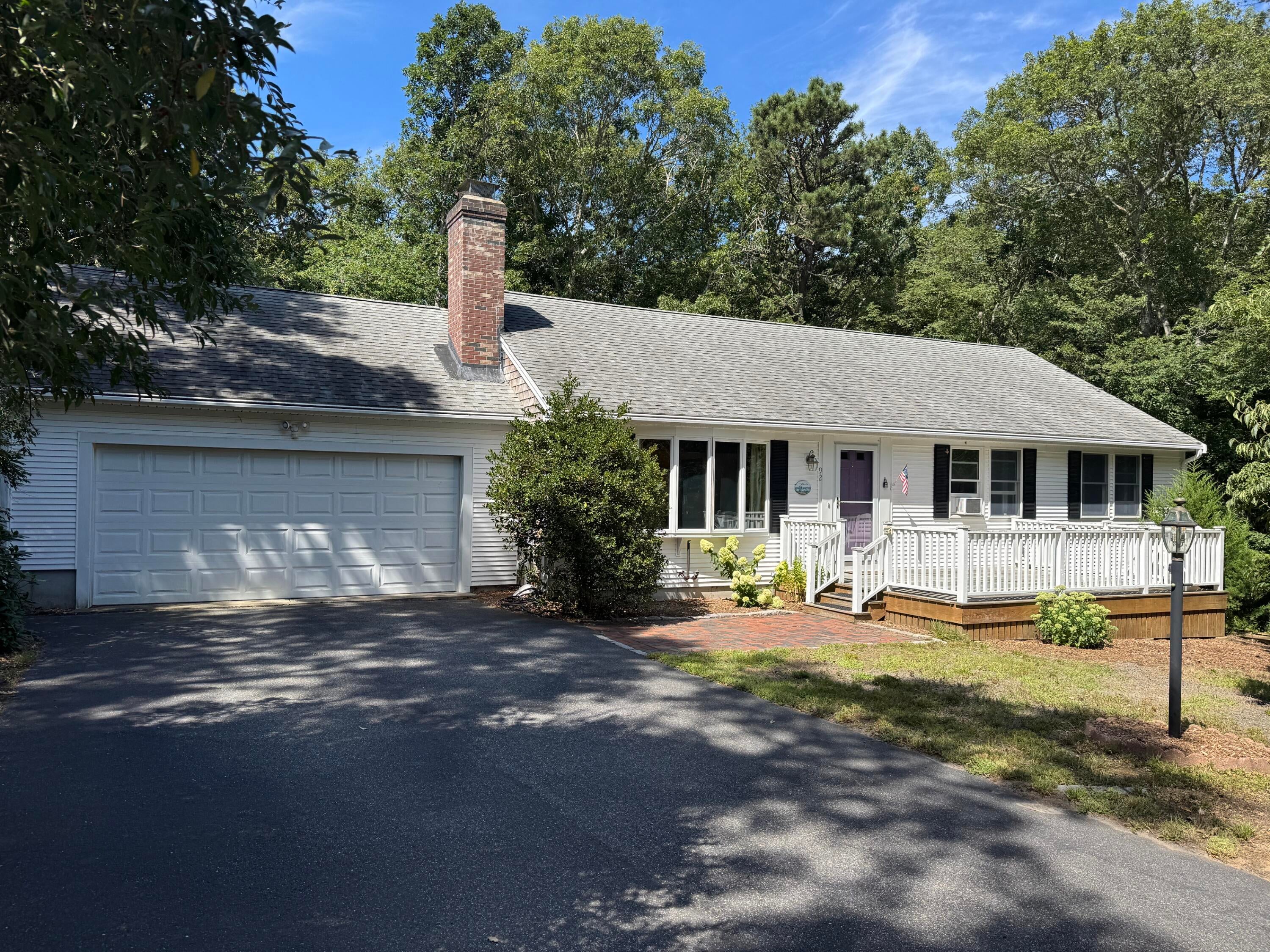 92 Azalea Drive — photo