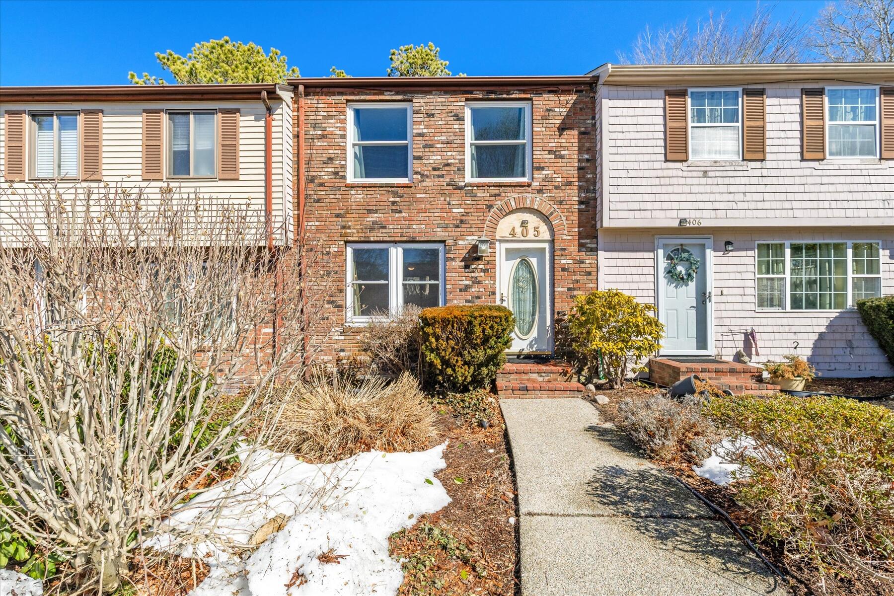 405 Village Drive Unit 405 — photo