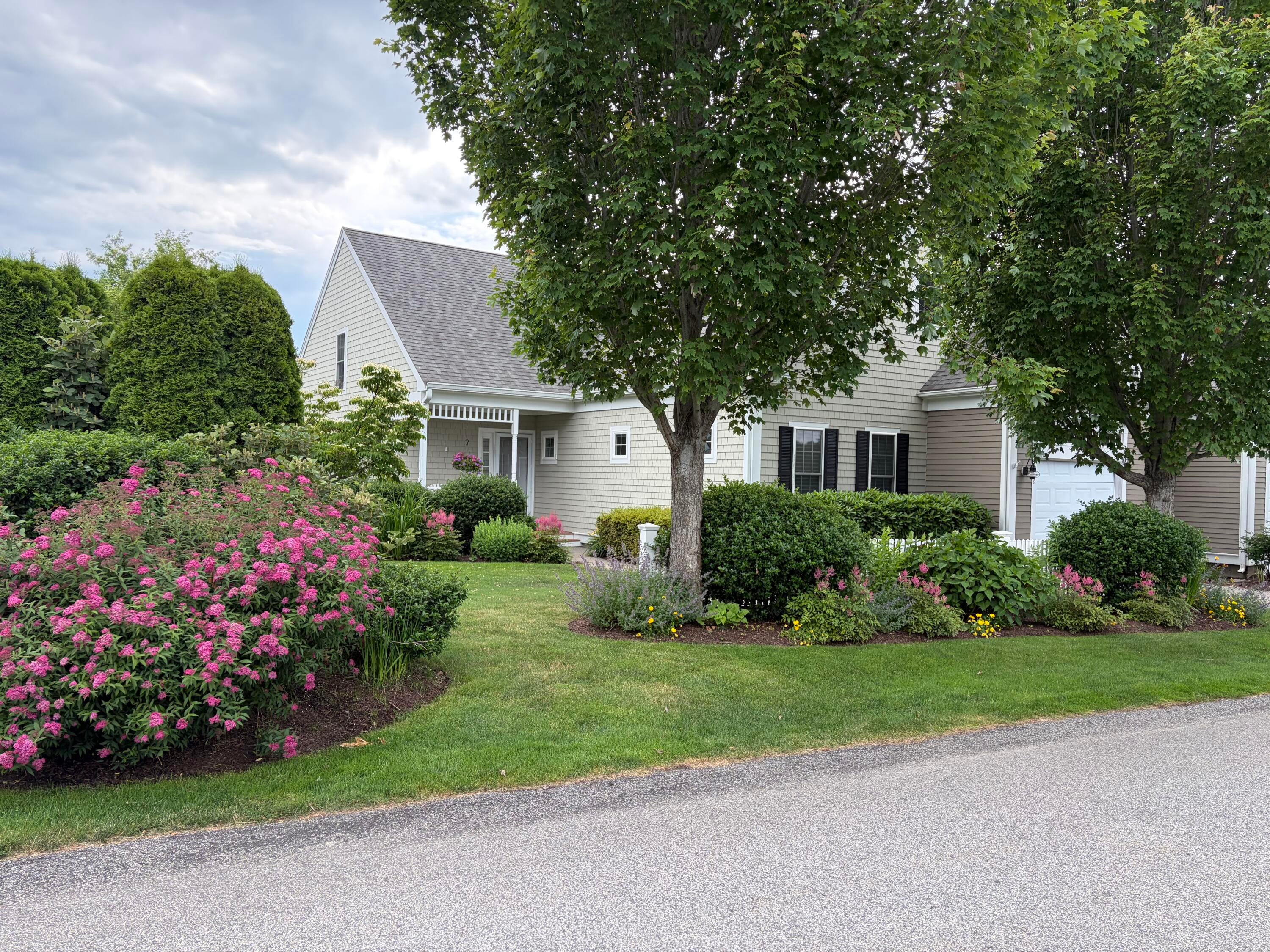 2 Amberwood Court Unit 2 — photo