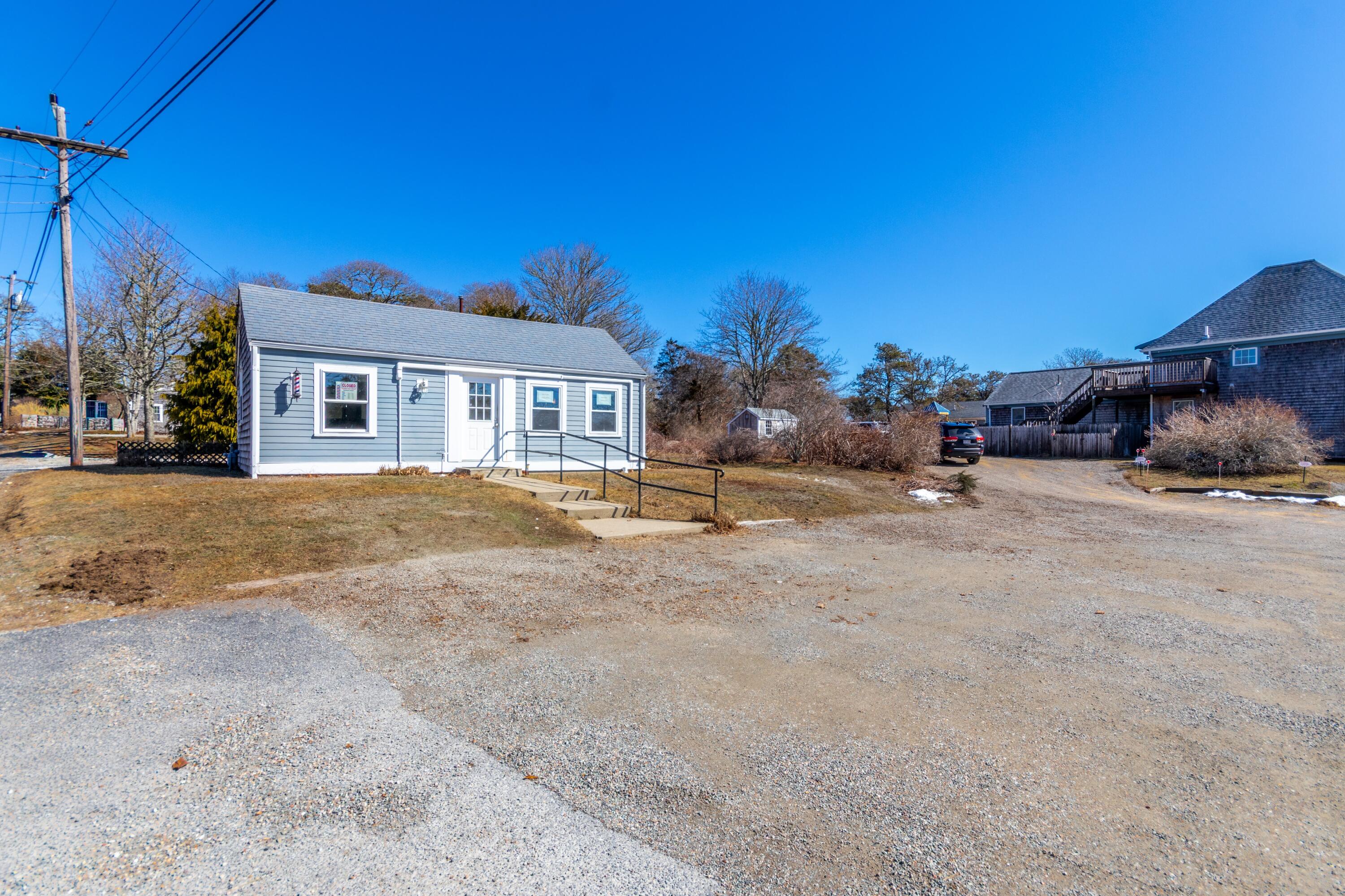 1772 MAIN ST — photo 3