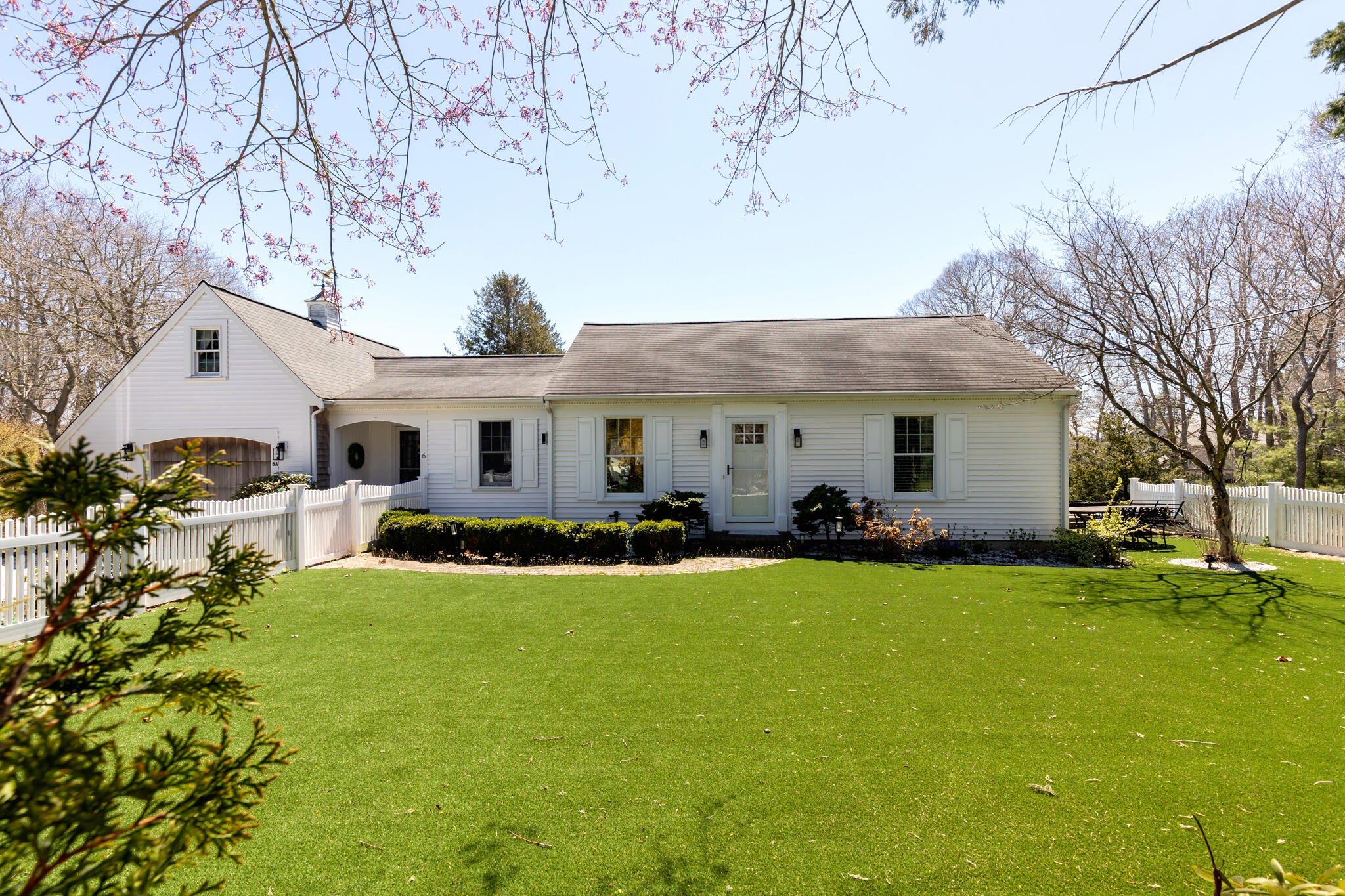 6 Scottsdale Road — photo