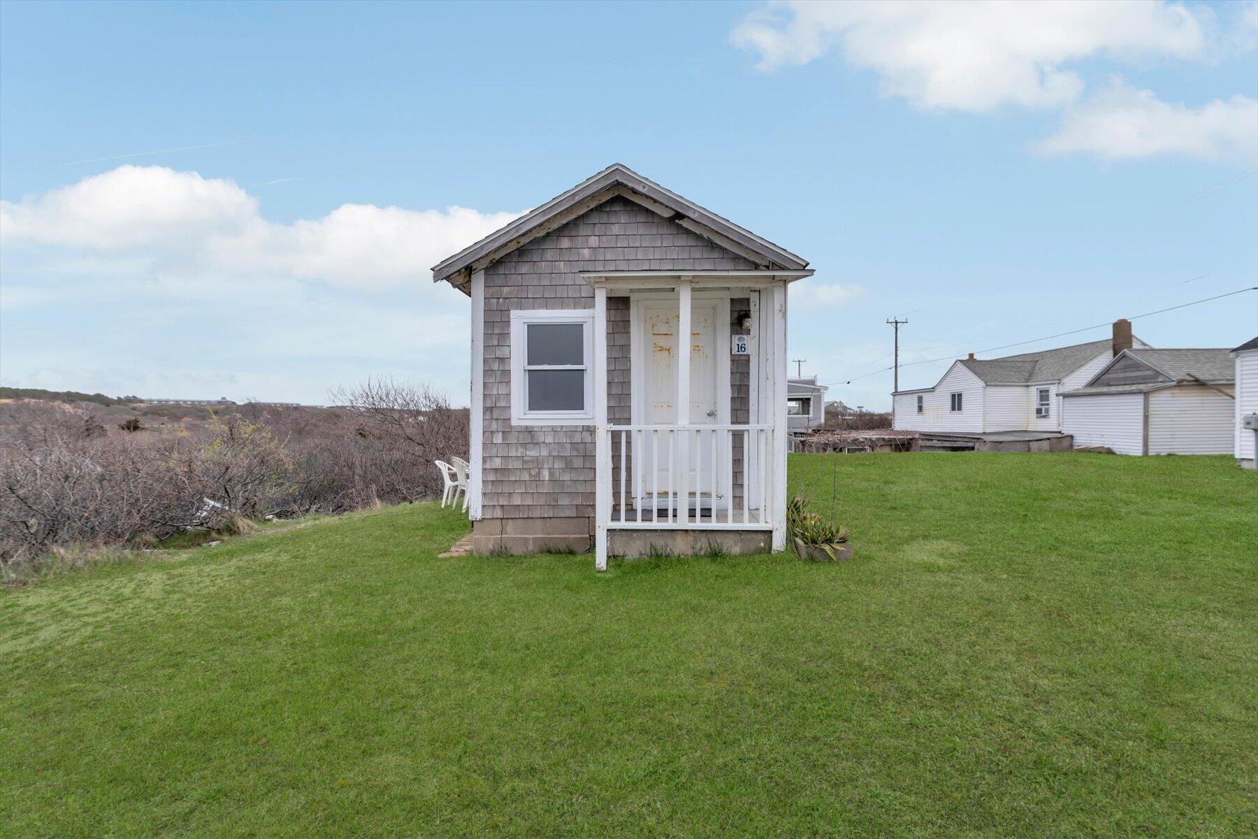 321 Shore Road Unit 16S — photo
