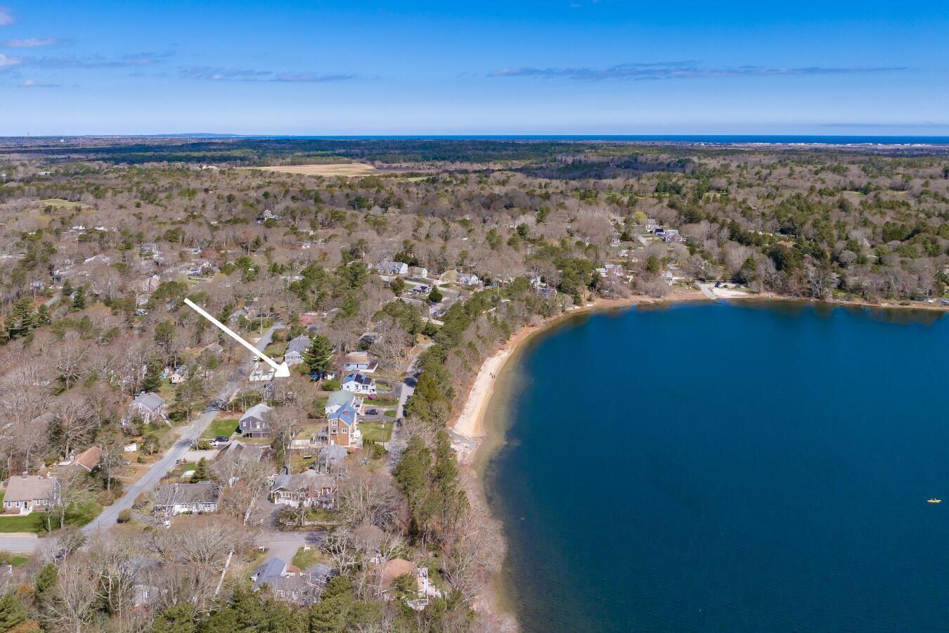 251 Lakeside Drive — photo
