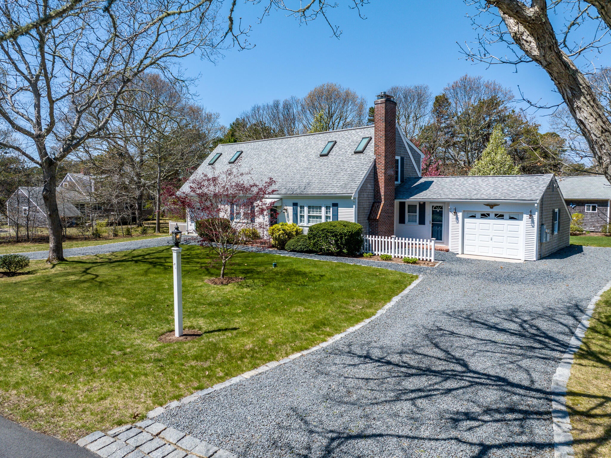 15 Runway Lane — photo