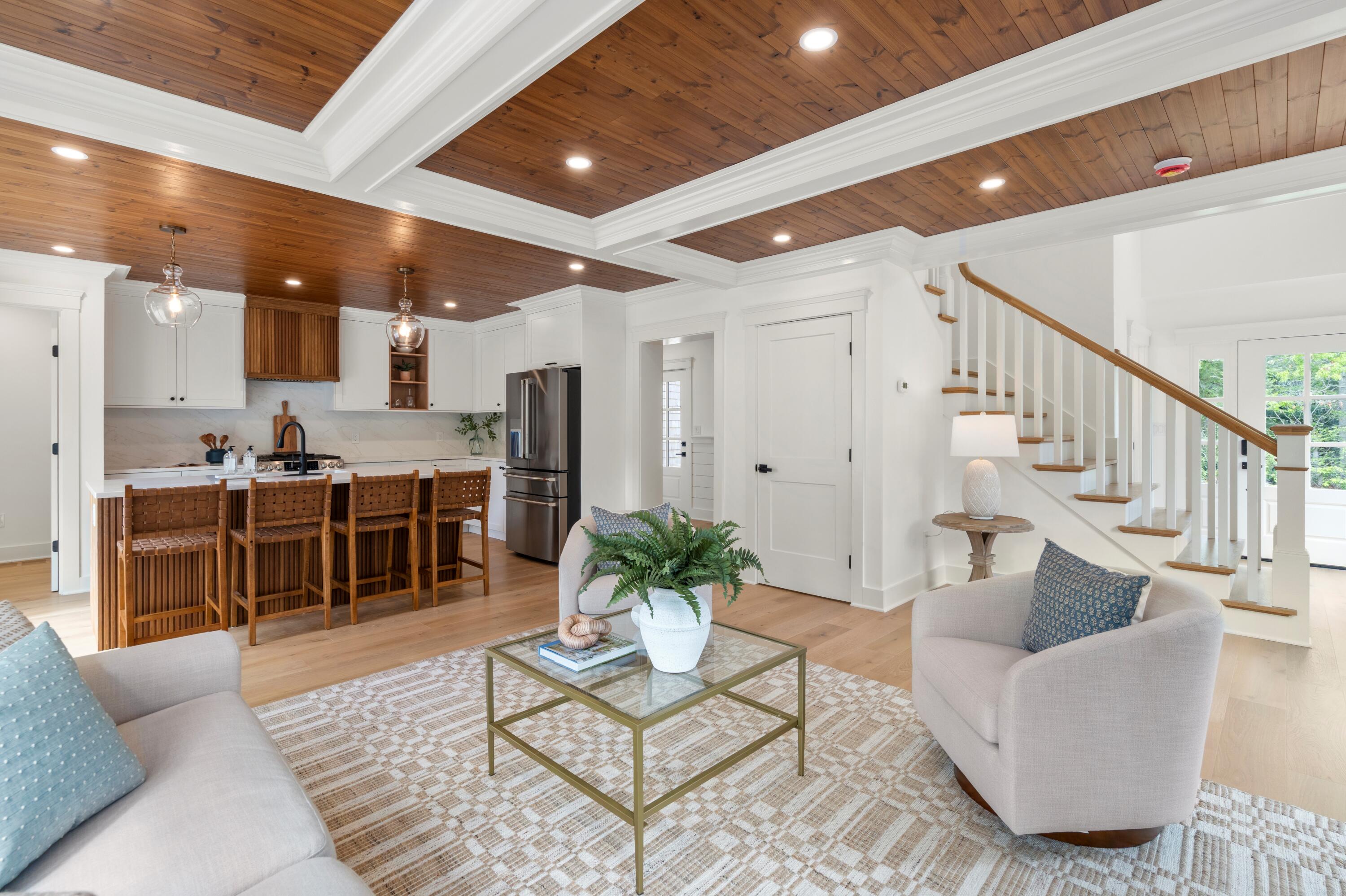 10 Laurel Lane — photo