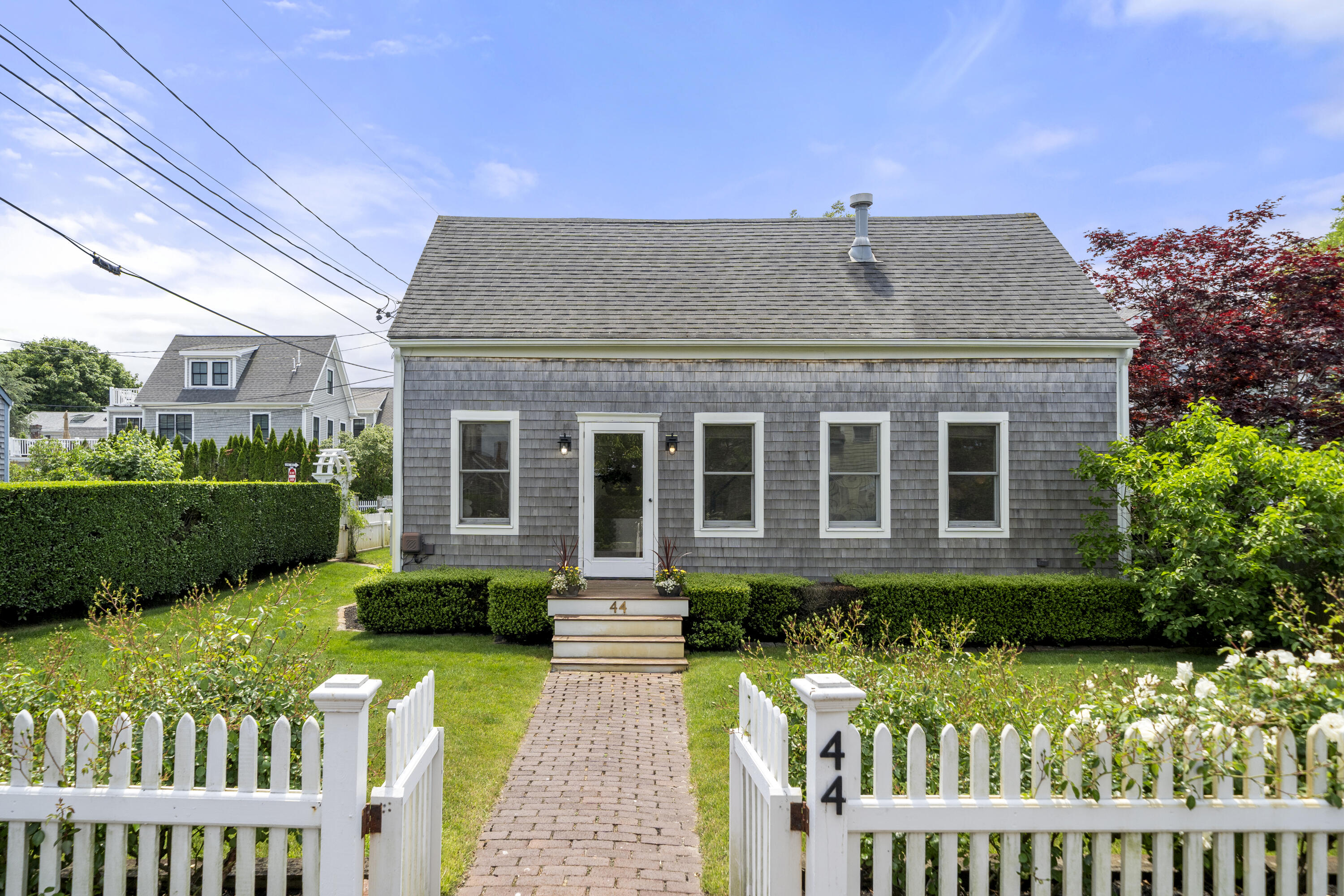 44 Pleasant Street — photo