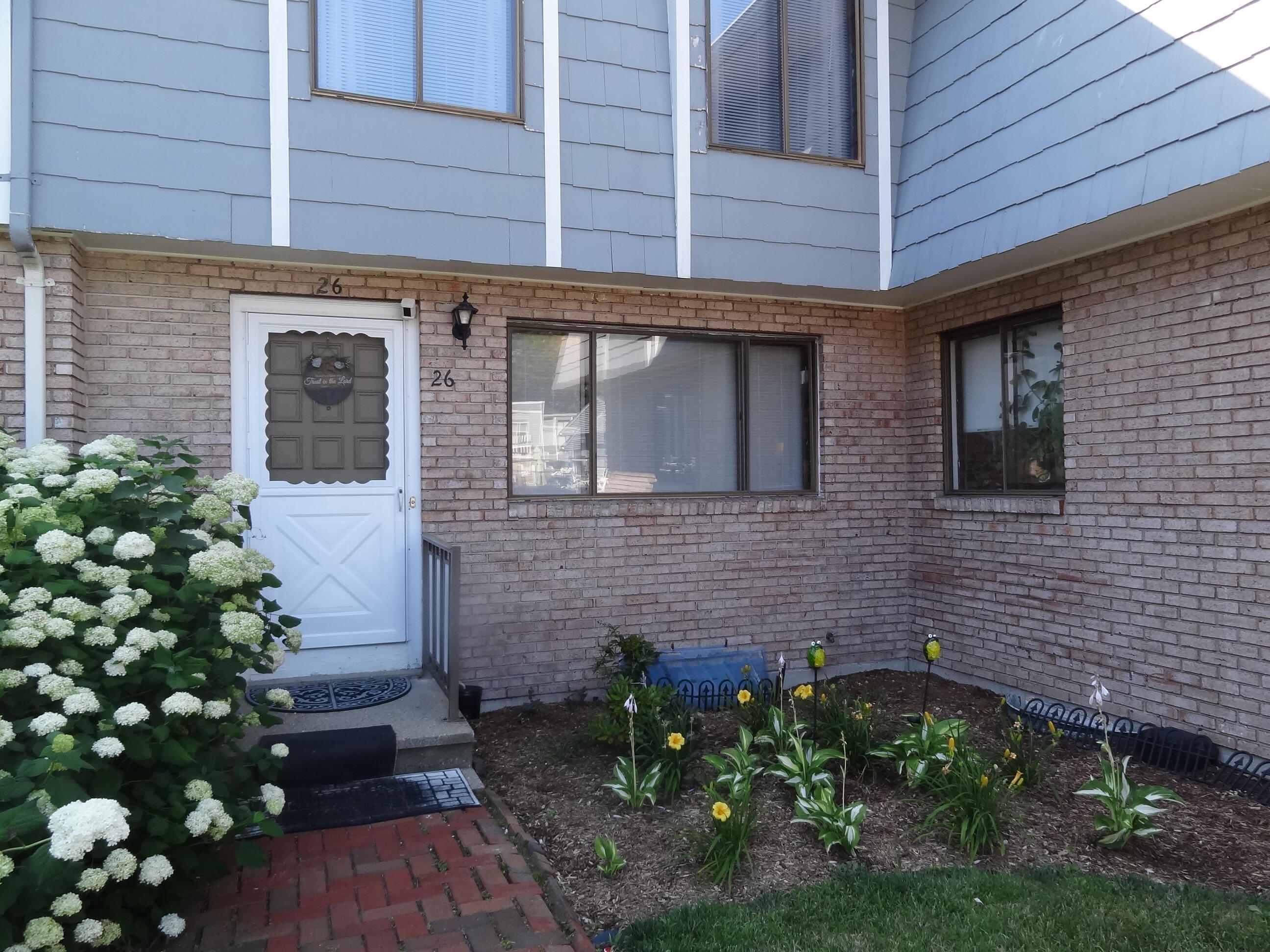 329 W Main Street Apt 26 — photo