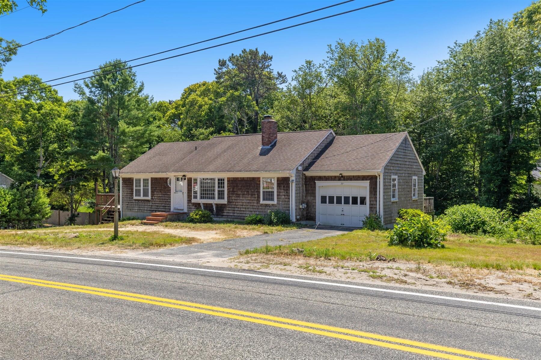 771 W Yarmouth Road — photo