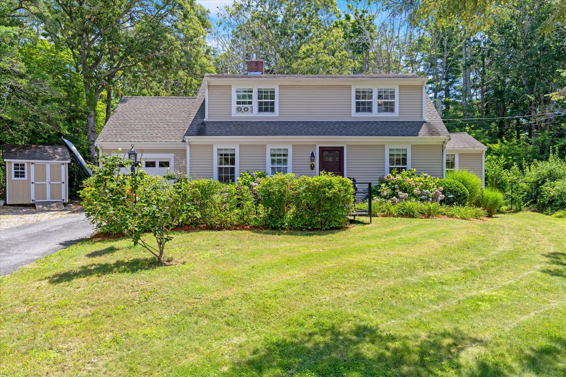 15 Melissa Avenue — photo