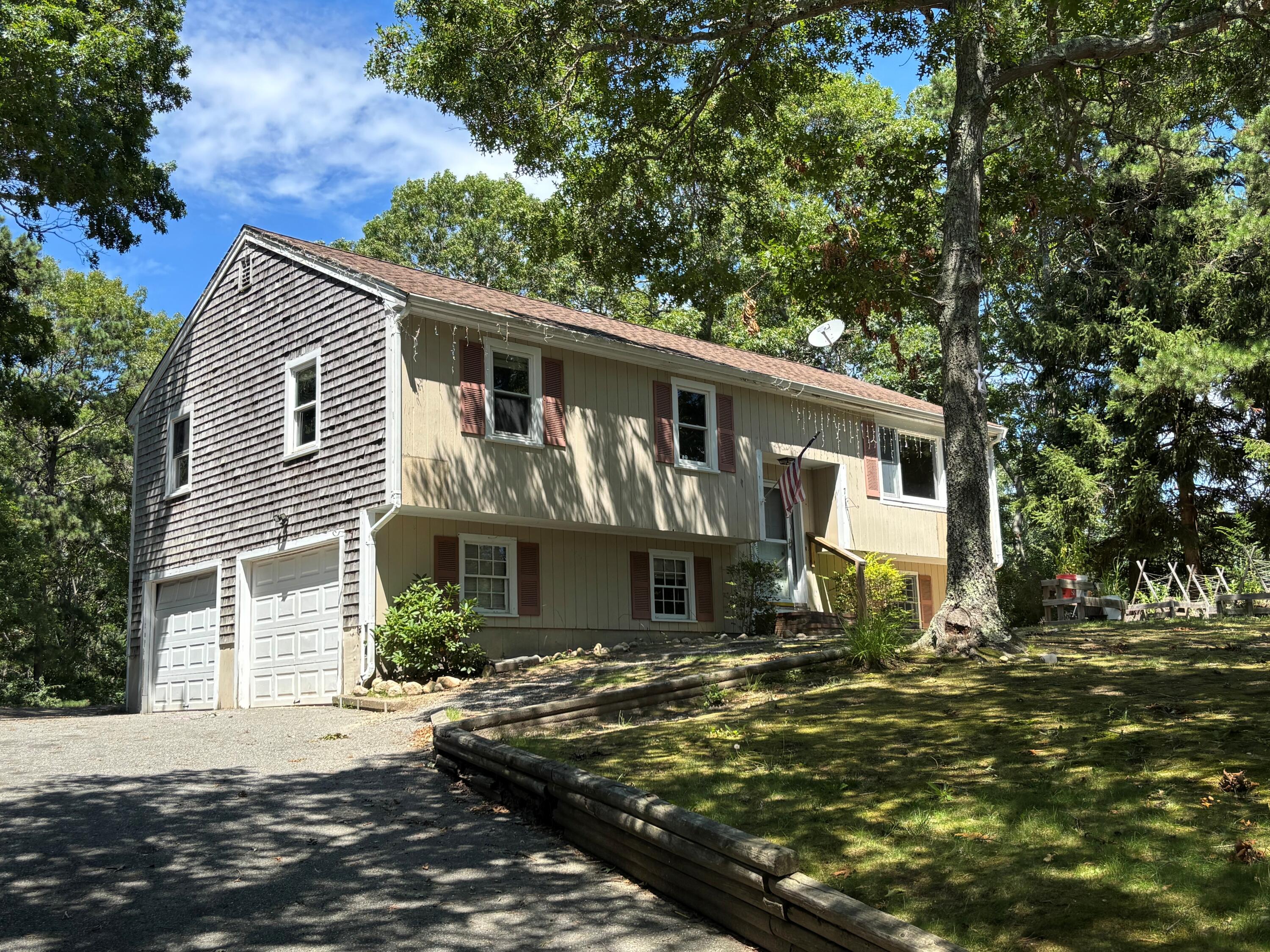 7 Emerald Way — photo