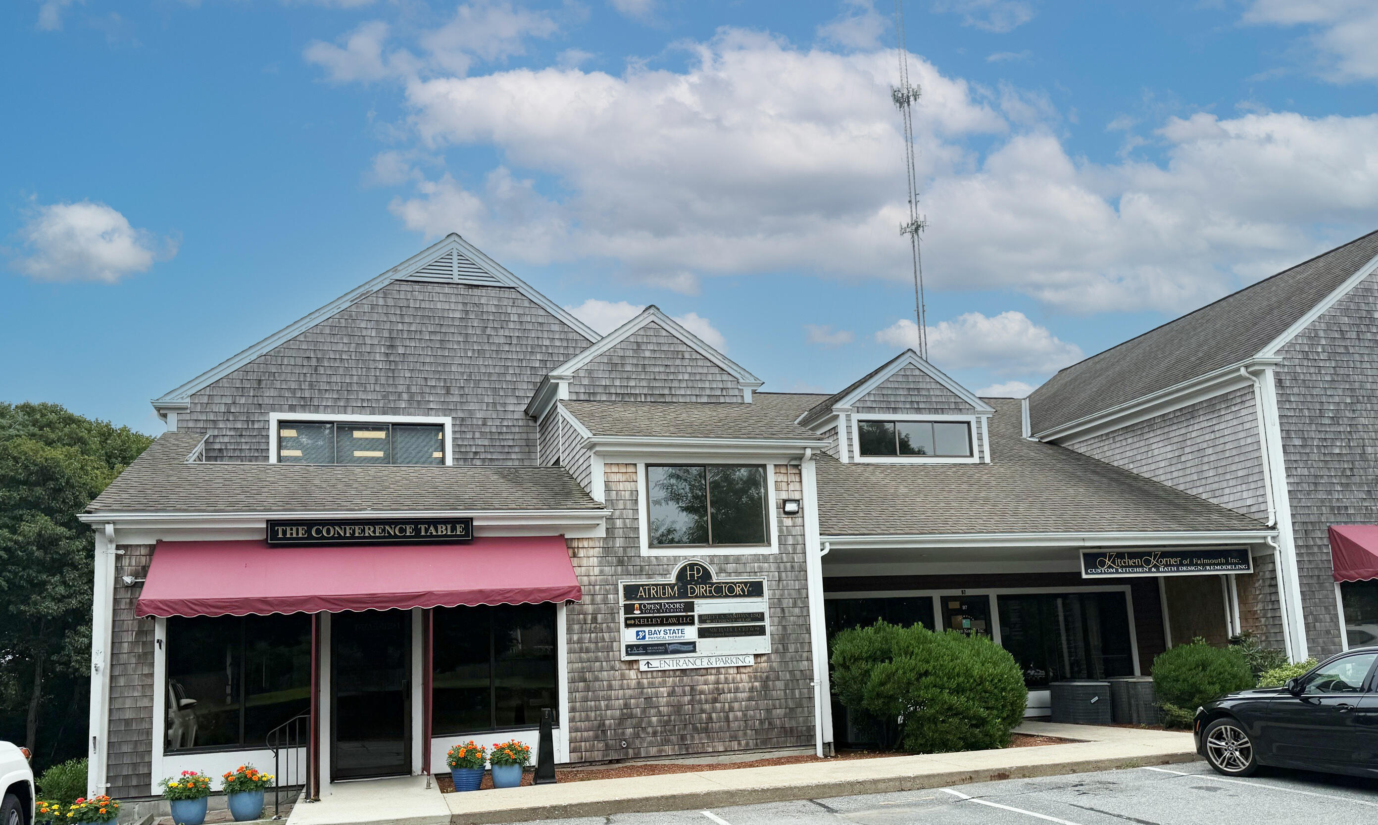 205 Worcester Court Unit 5C — photo