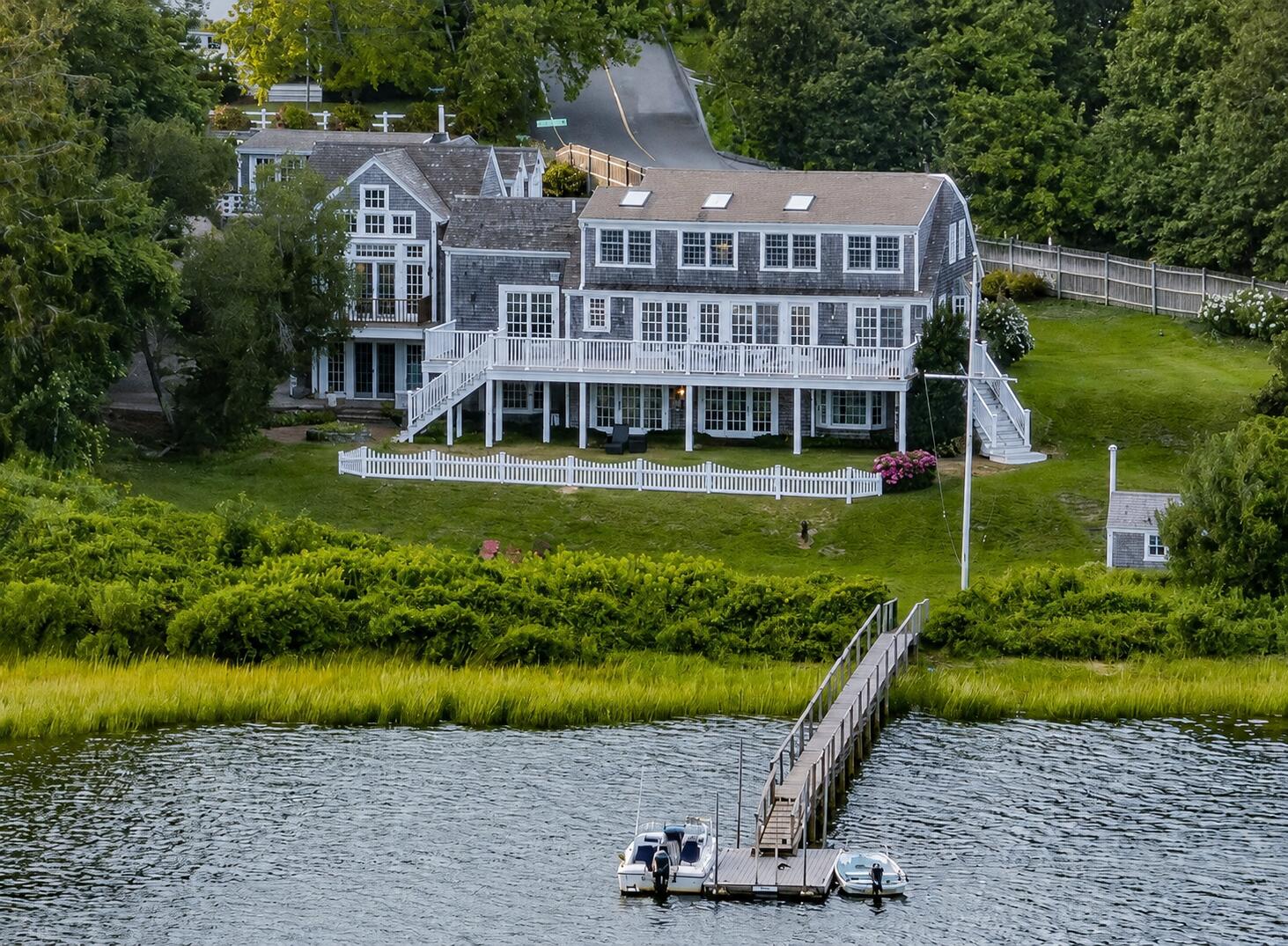 108 Queen Anne Road — photo