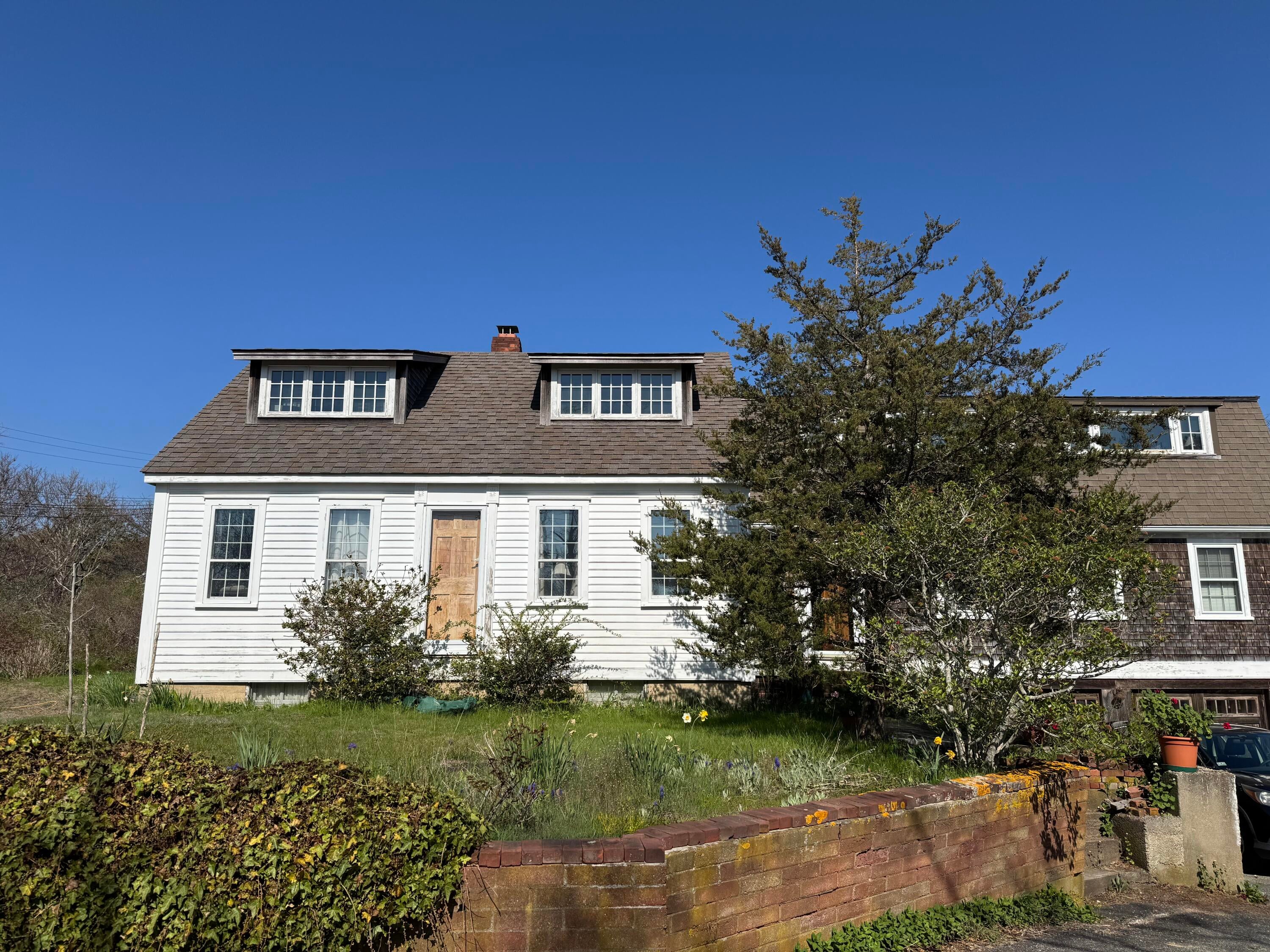 10 Benson Road — photo