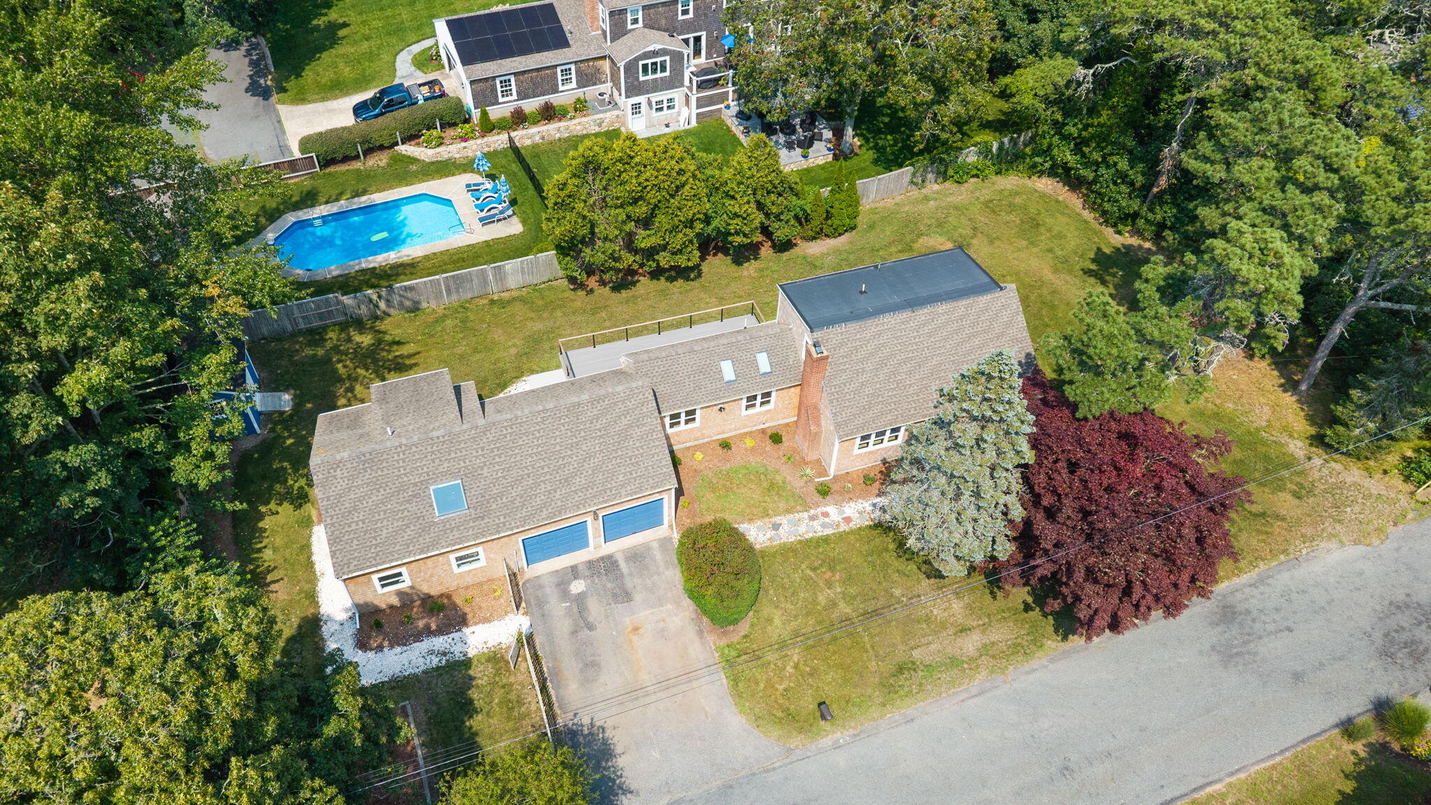 20-22 Glendale Lane — photo