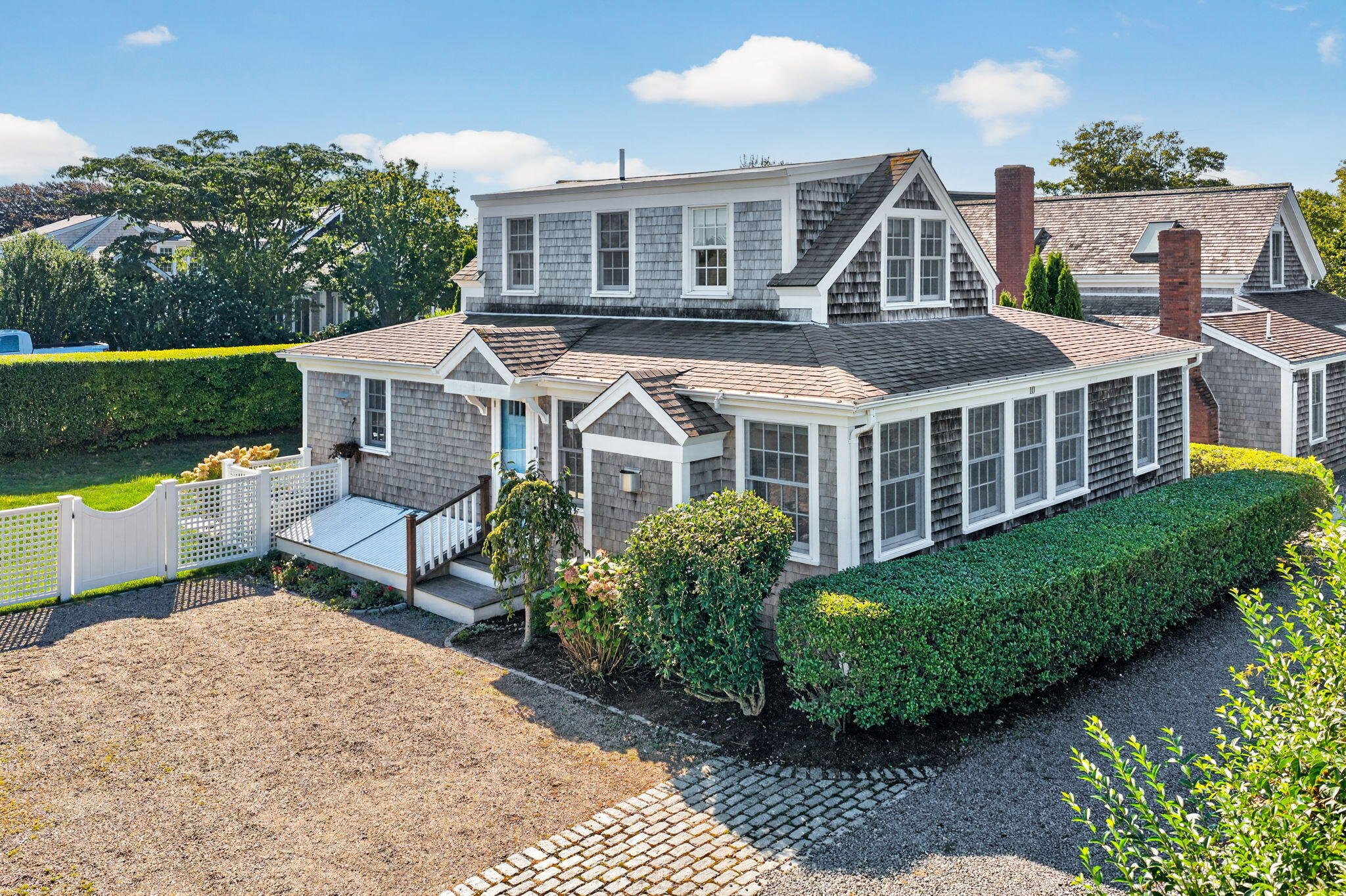 10 Mill Hill Lane — photo