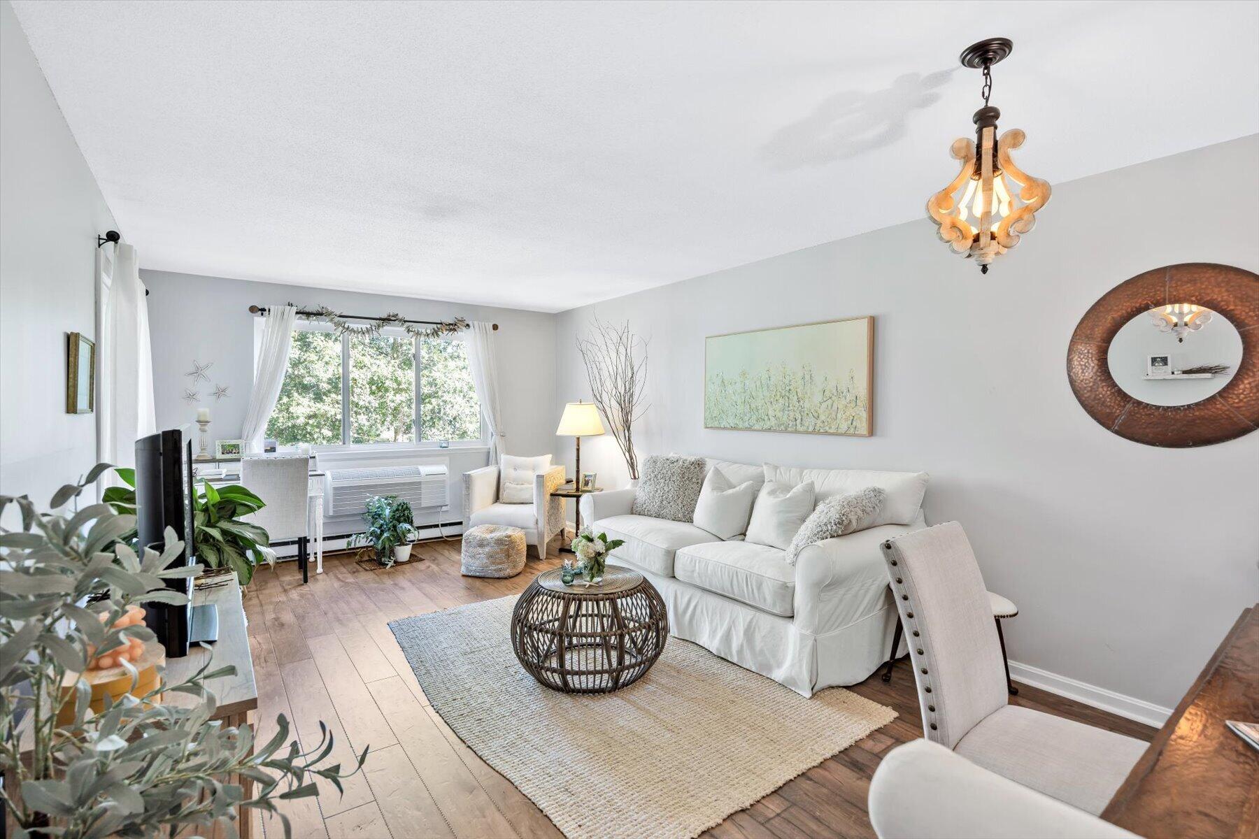 101 Fletcher Lane Unit I — photo