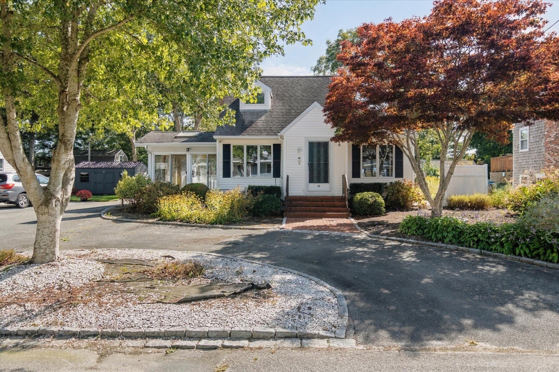67 Ellsworth Drive — photo