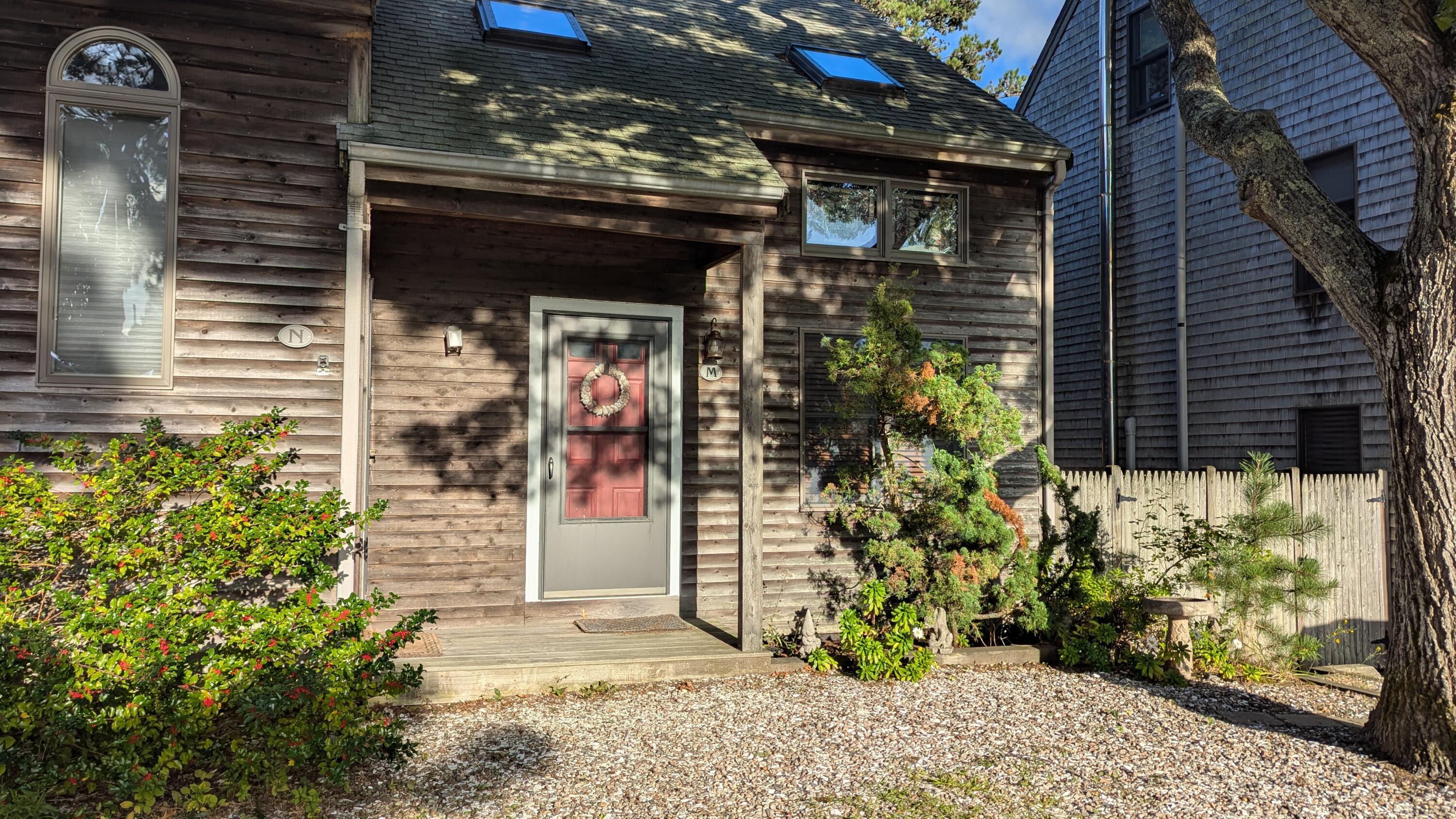 10 Seashore Park Drive Apt M — photo