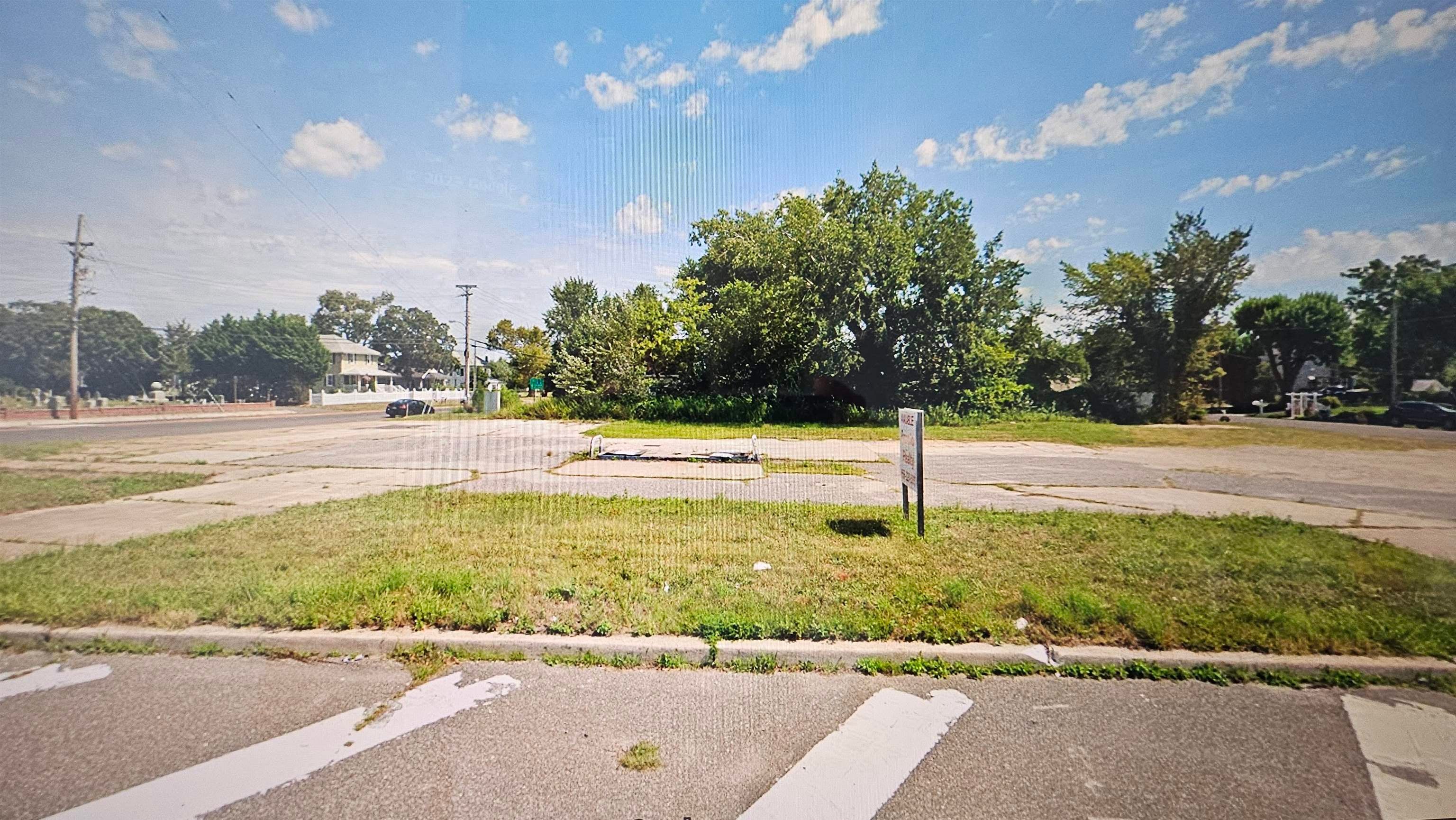 1 Roosevelt Boulevard — photo