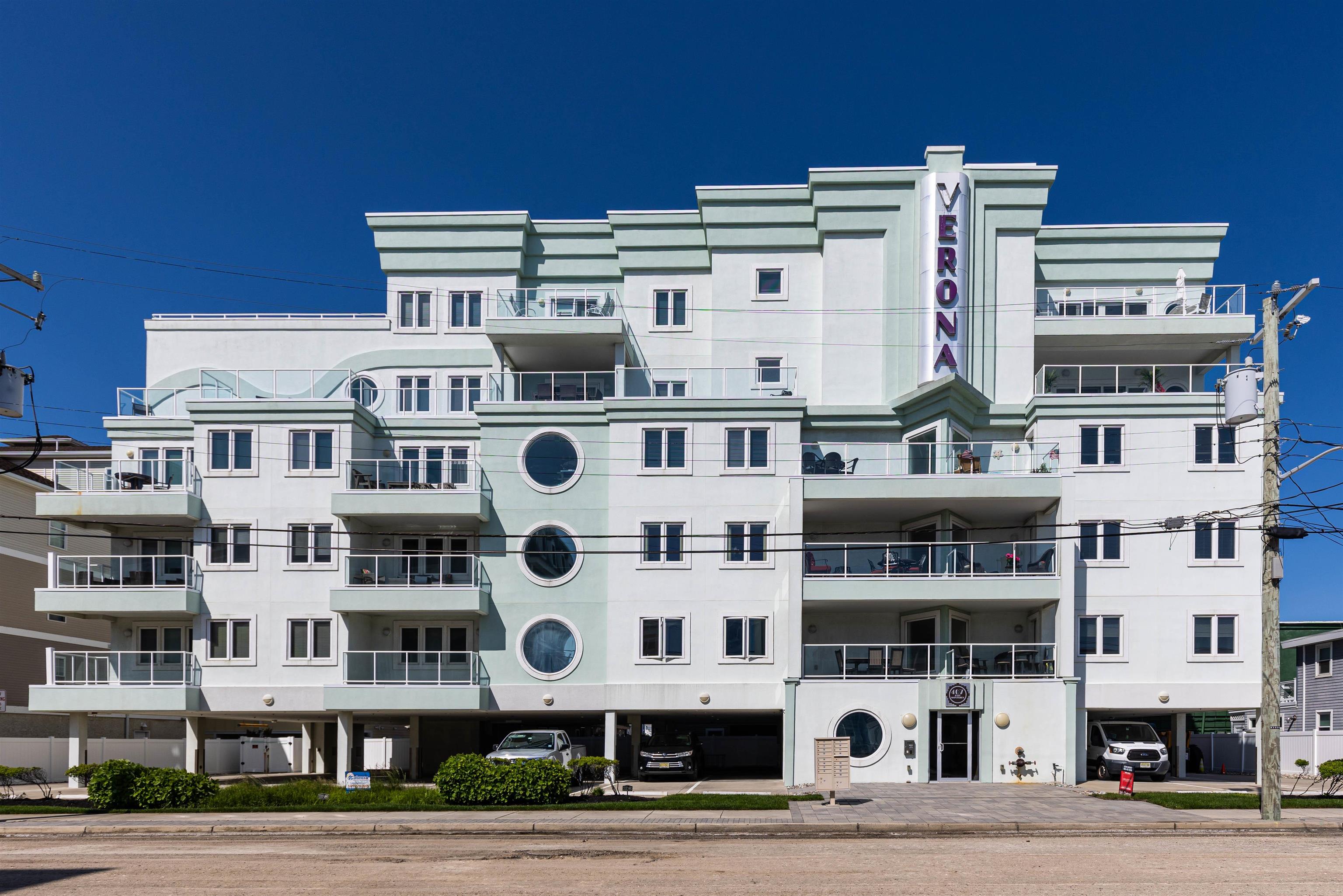 407 E Monterey Avenue 201 — photo