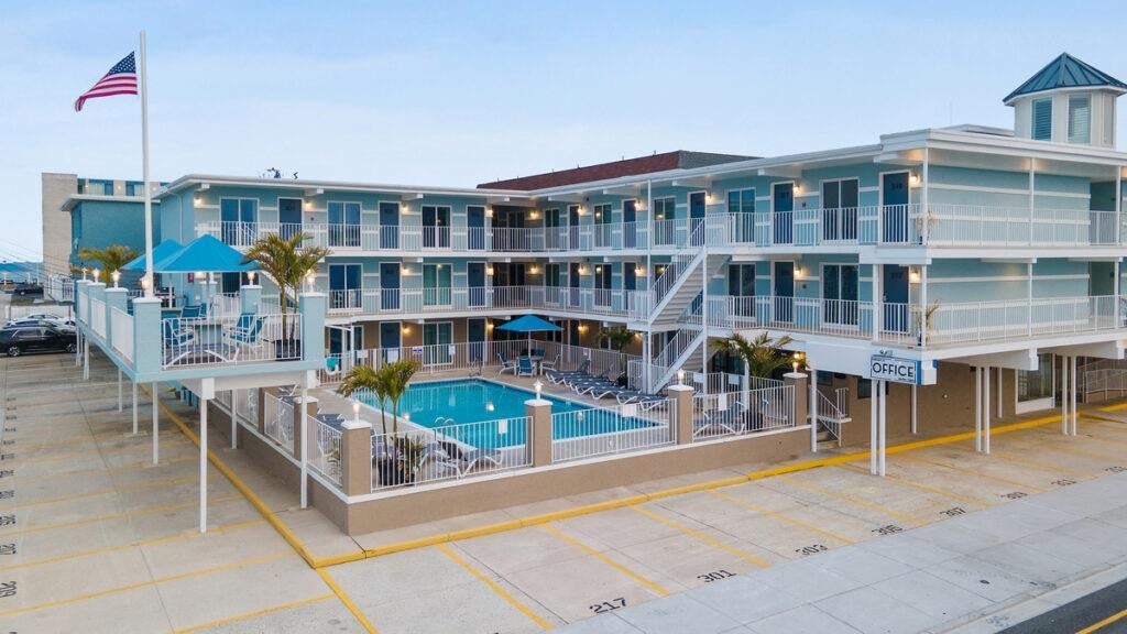 301-309 Ocean Avenue 202 — photo
