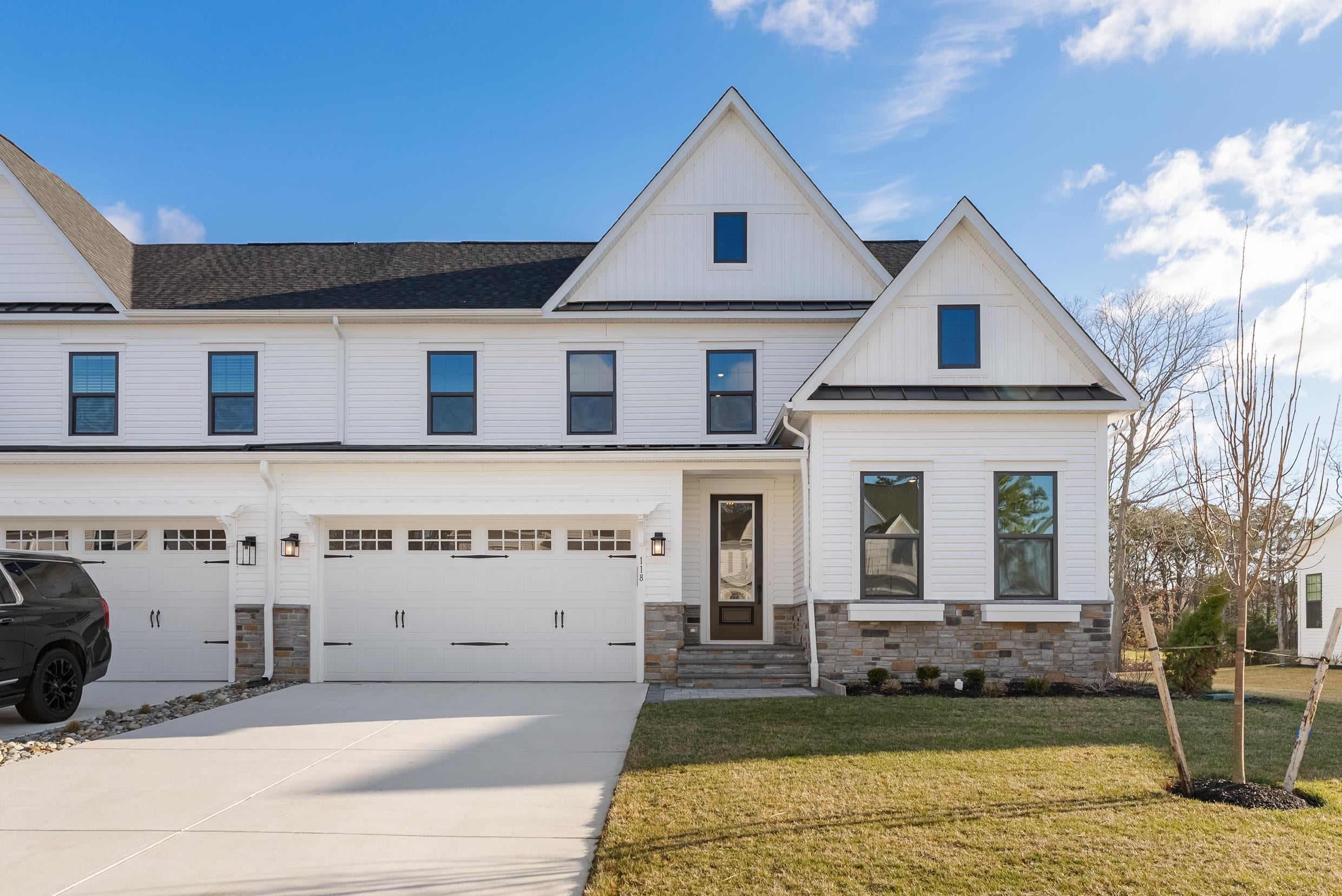 118 Muirhead Drive East — photo