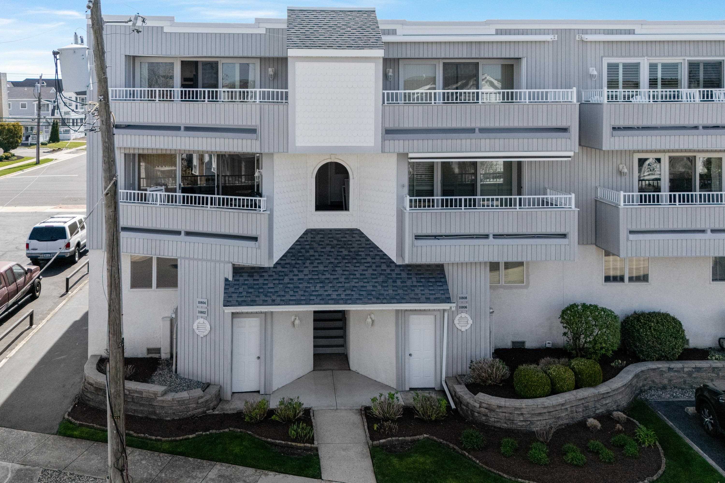10802 Sunset Drive Unit 1 — photo
