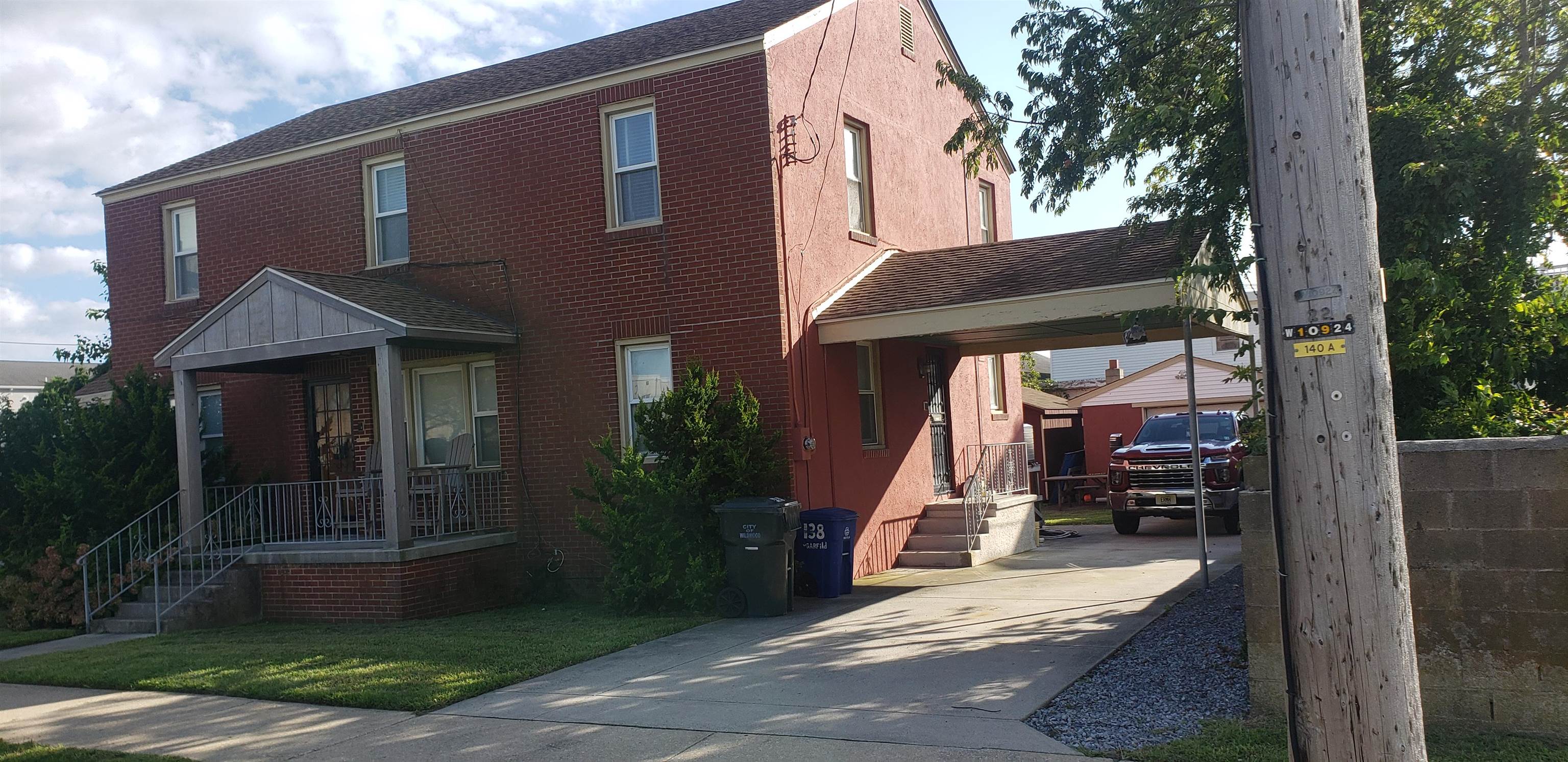 138 W Garfield Avenue — photo