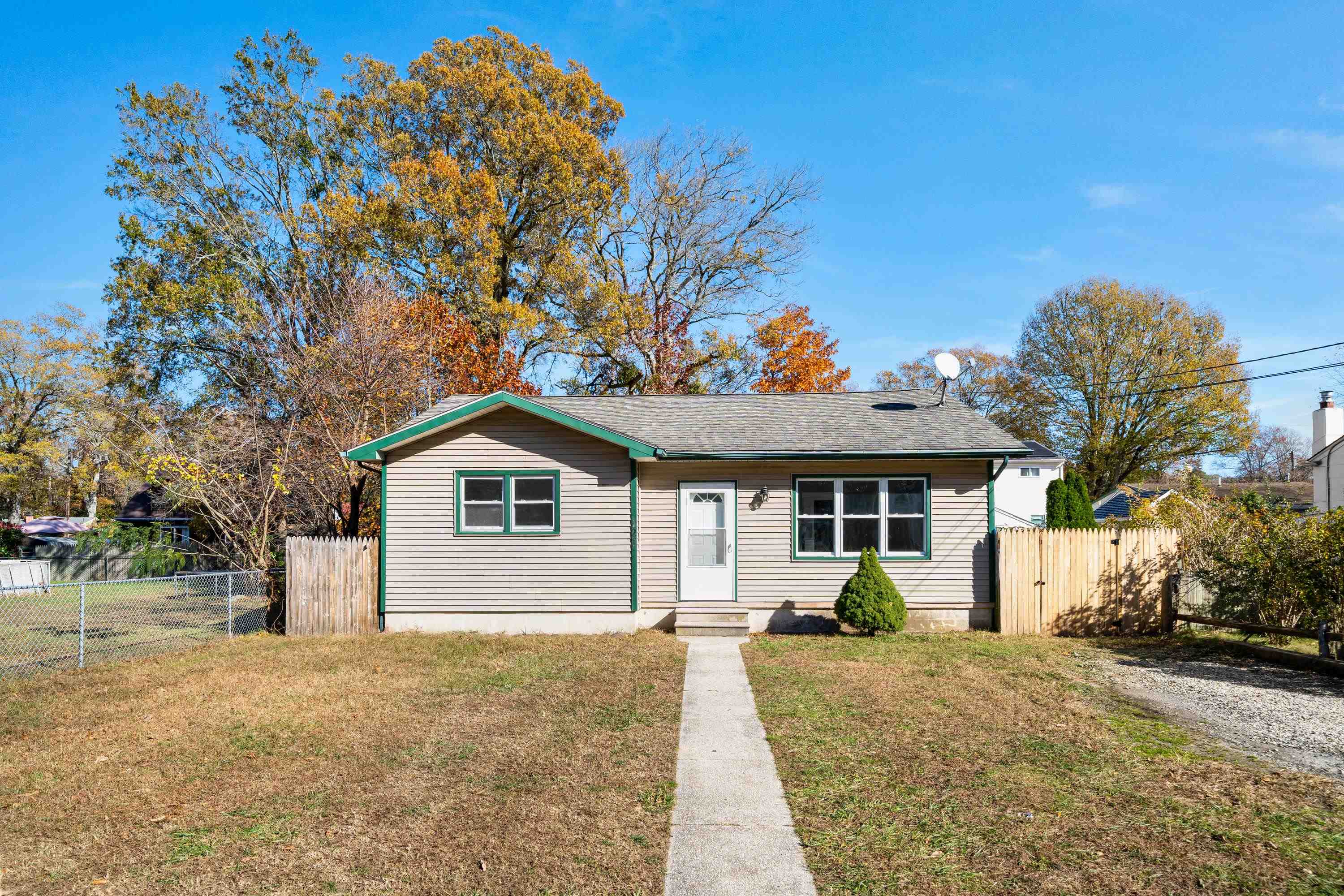 127 Sheridan Drive — photo