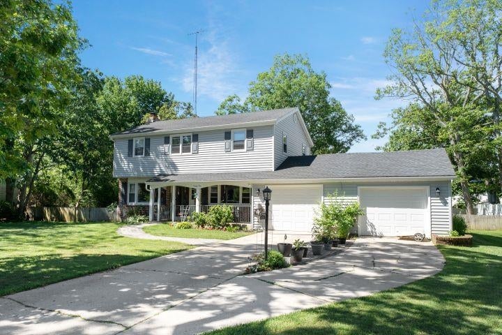 22 Black Oak Drive — photo