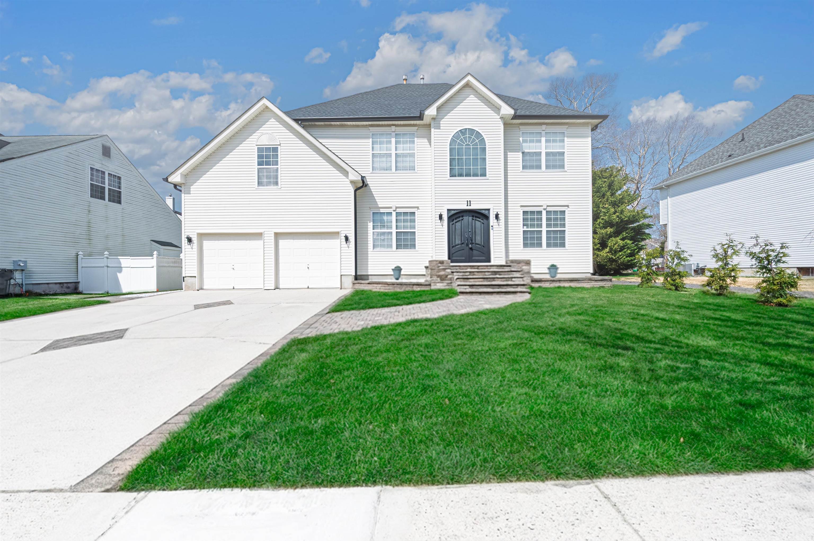 11 Chancellor Park Drive — photo