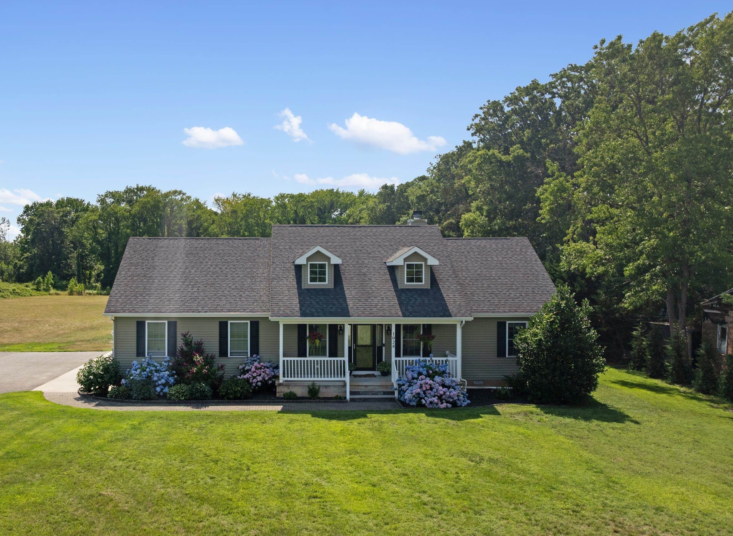1028 Shunpike Road — photo