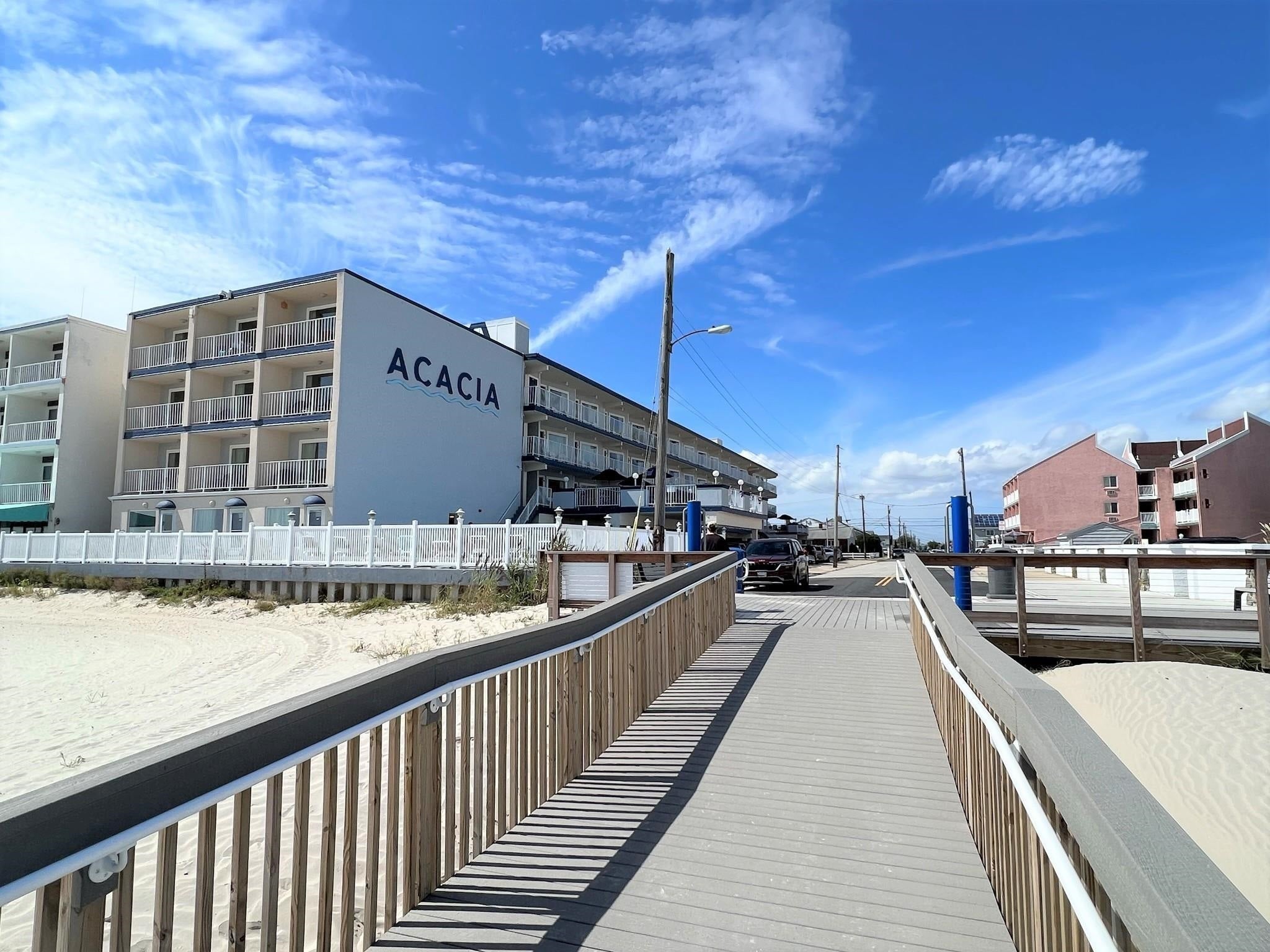 9101 Atlantic Avenue 206 — photo