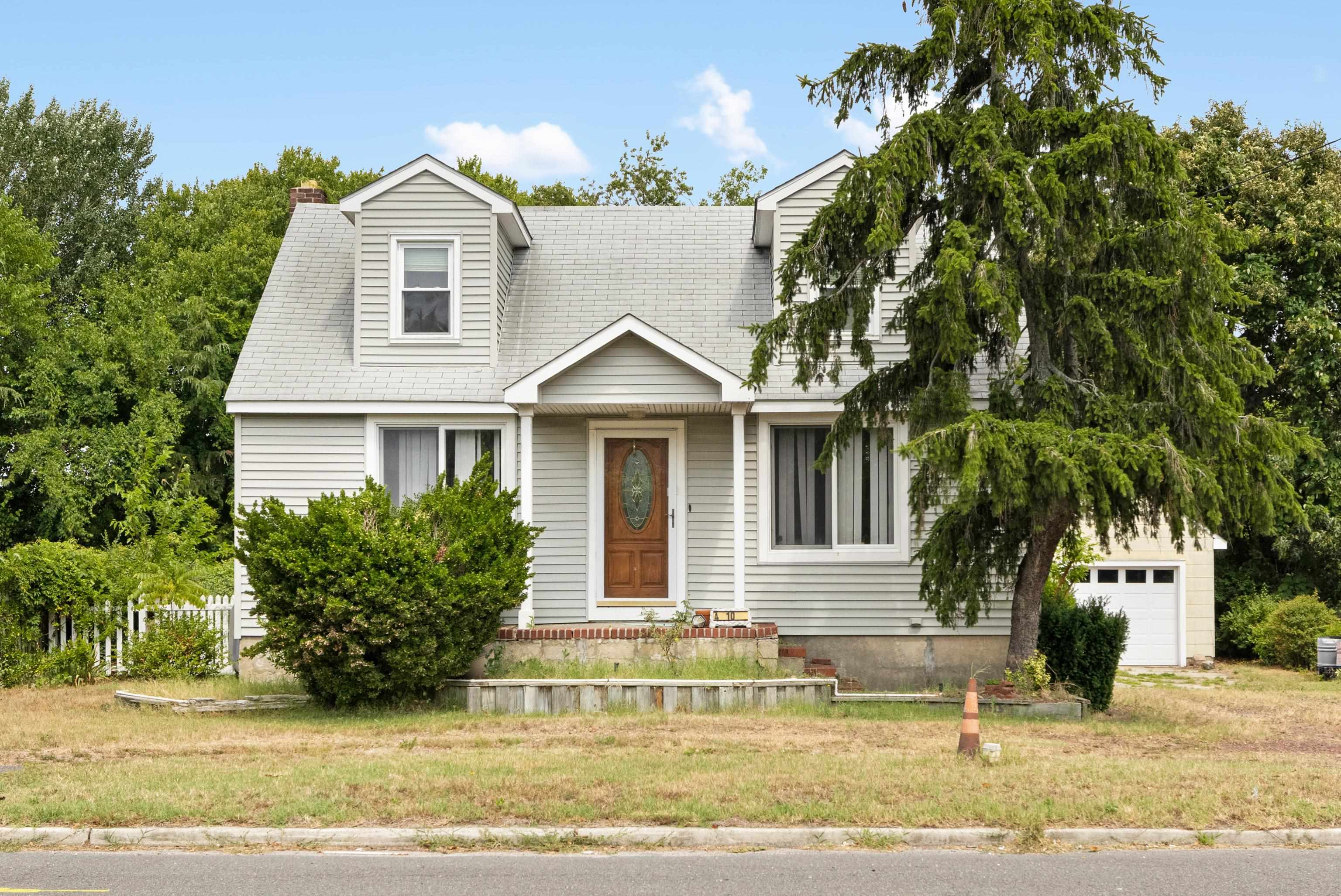 4105 Route 9 S — photo