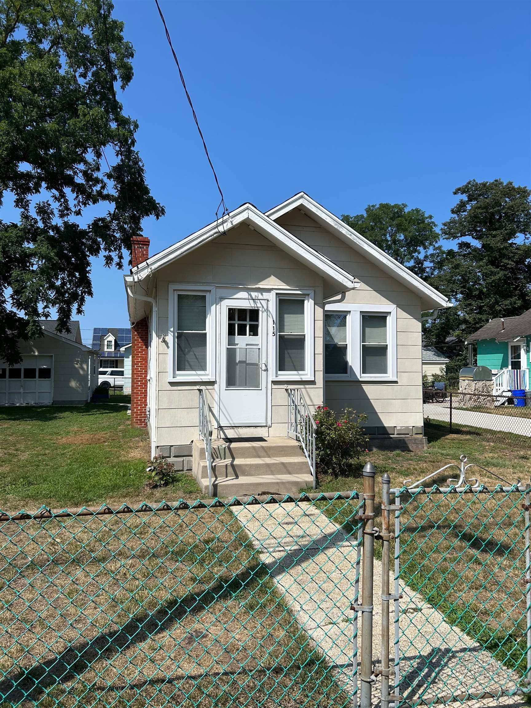 115 W Pacific Avenue — photo