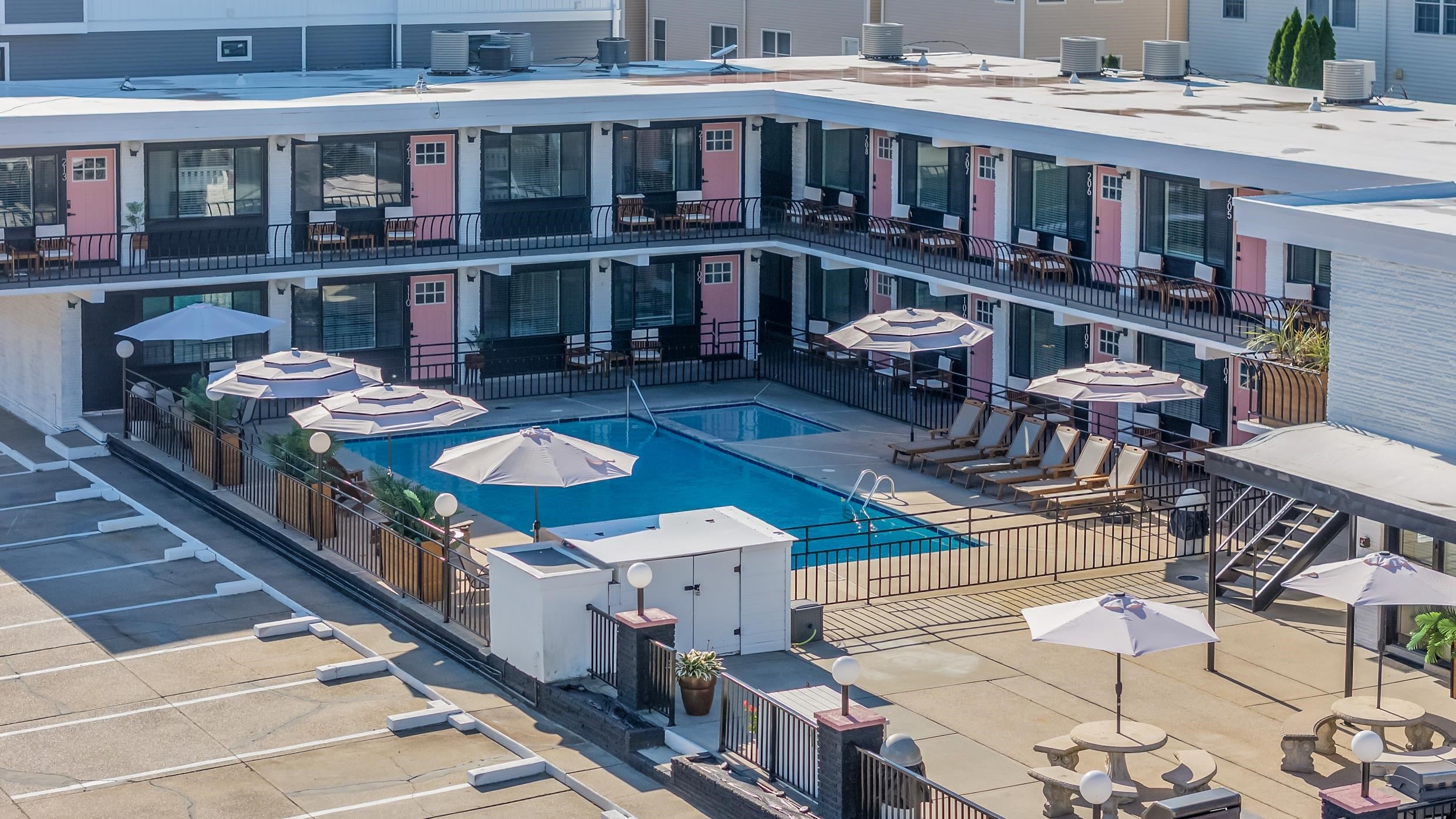 2101 Surf Avenue 108 — photo