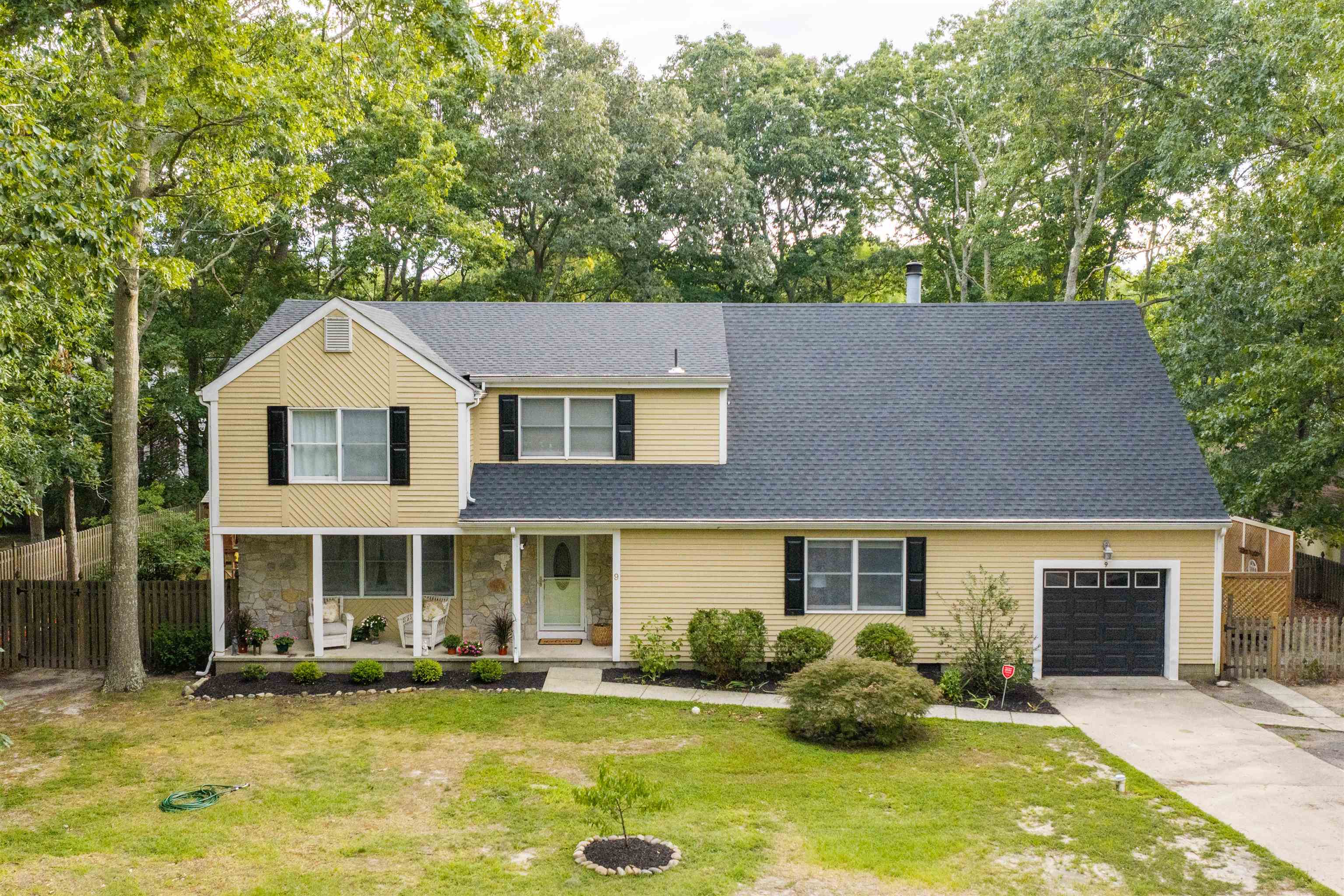 9 Cynwyd Drive — photo