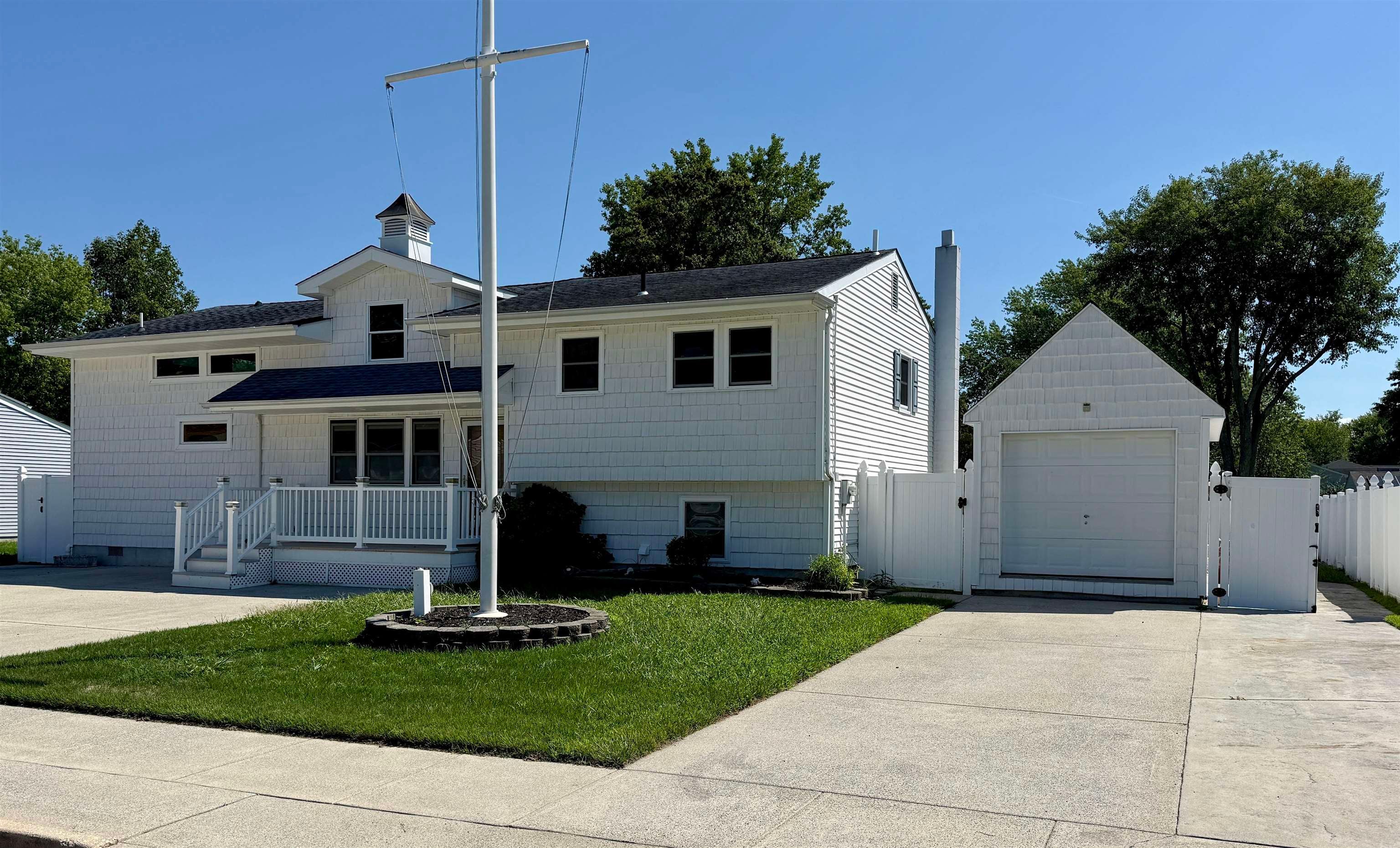 208 Old Mill Drive — photo