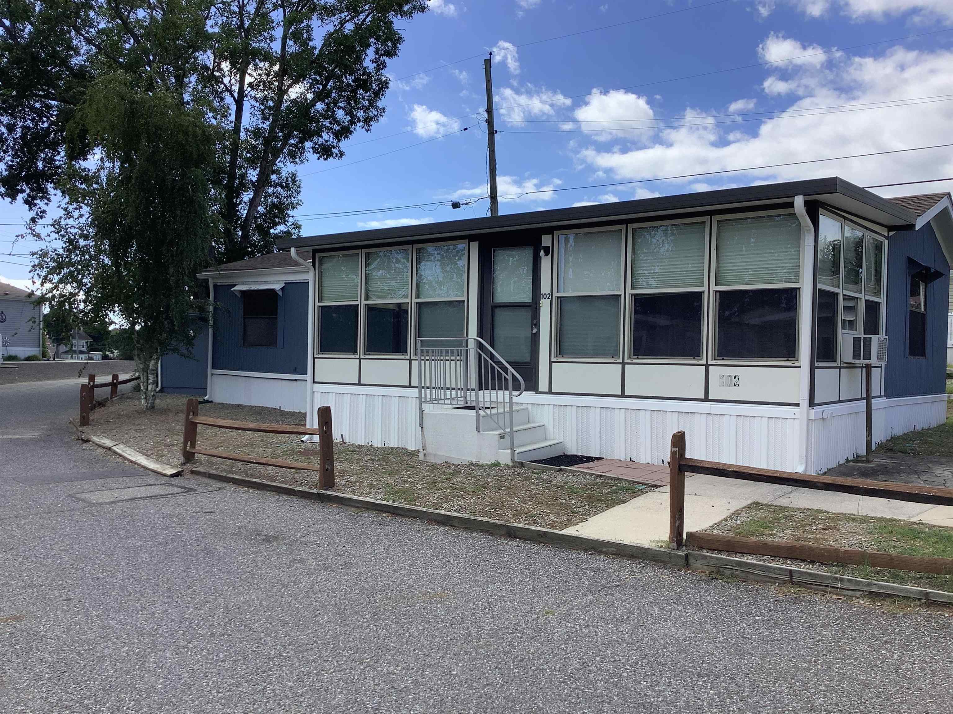 430 S Shore Road — photo