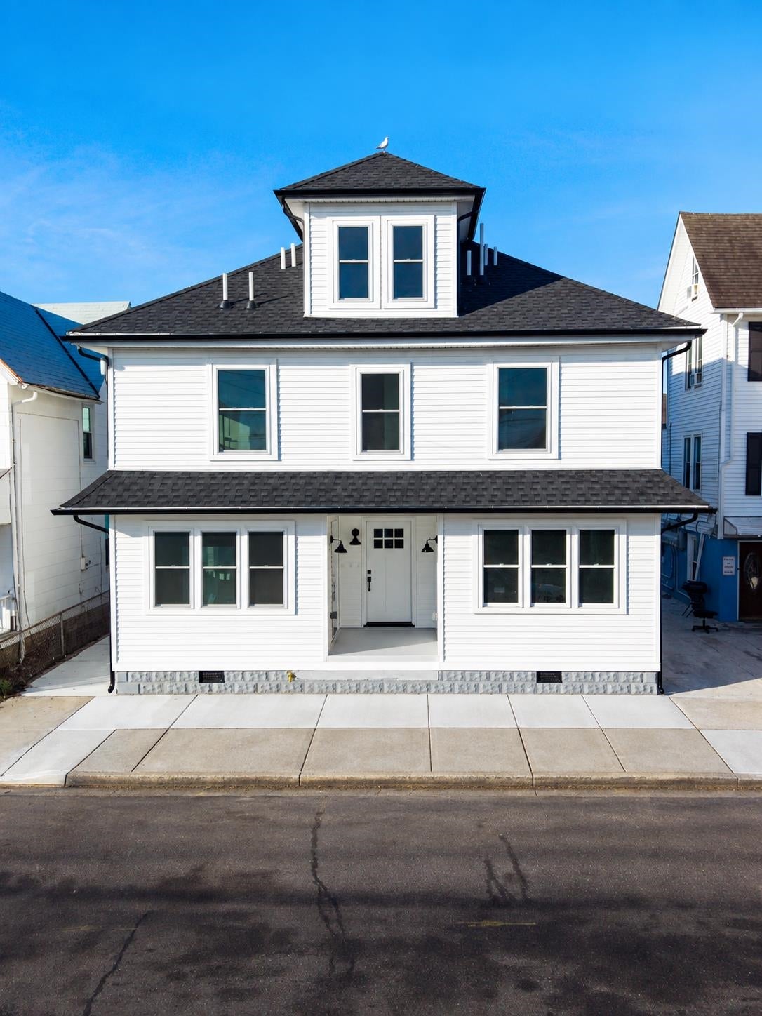 148 E Hildreth Unit 2 West Avenue 2 West — photo