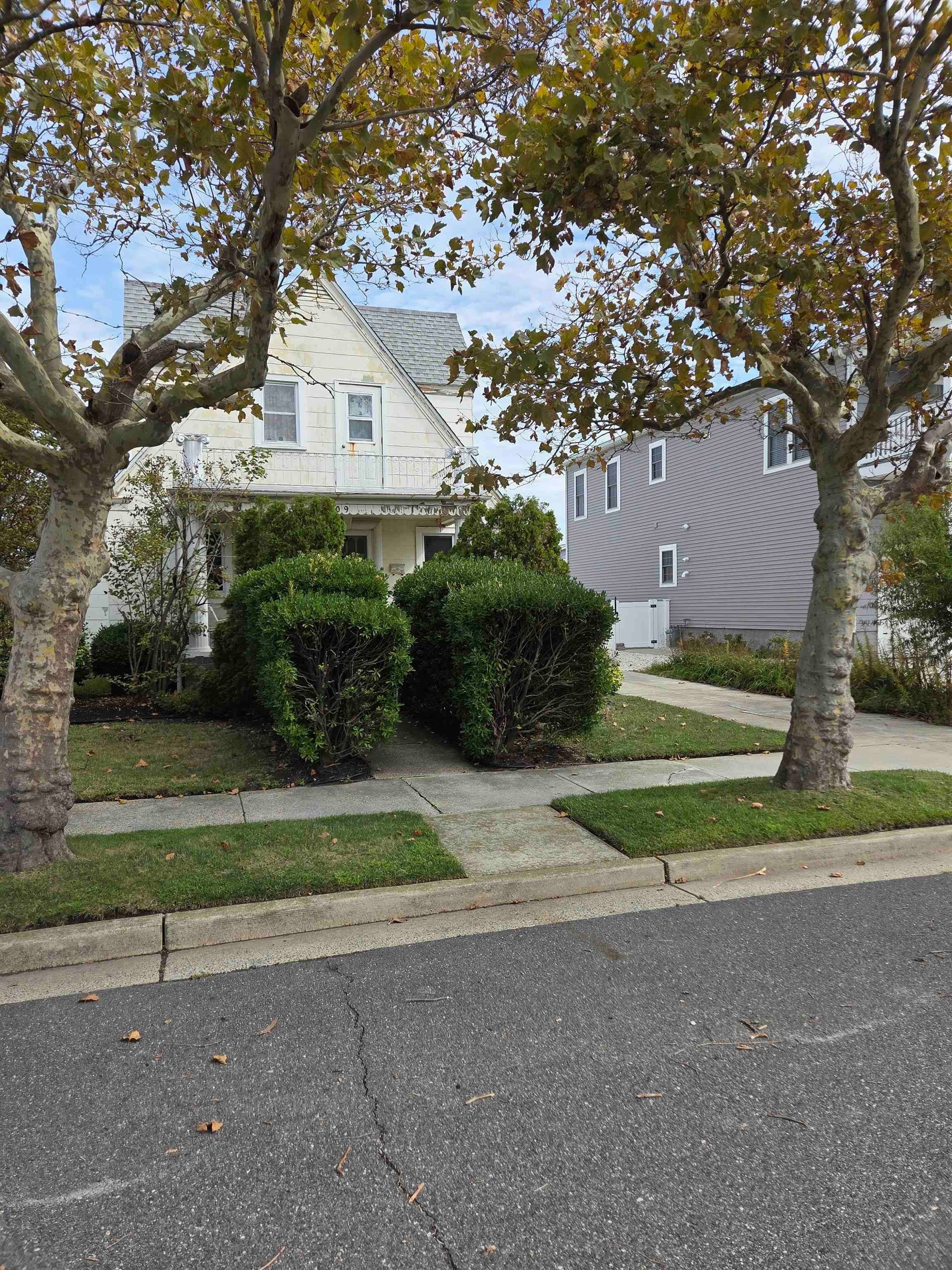309 E 10th Avenue — photo