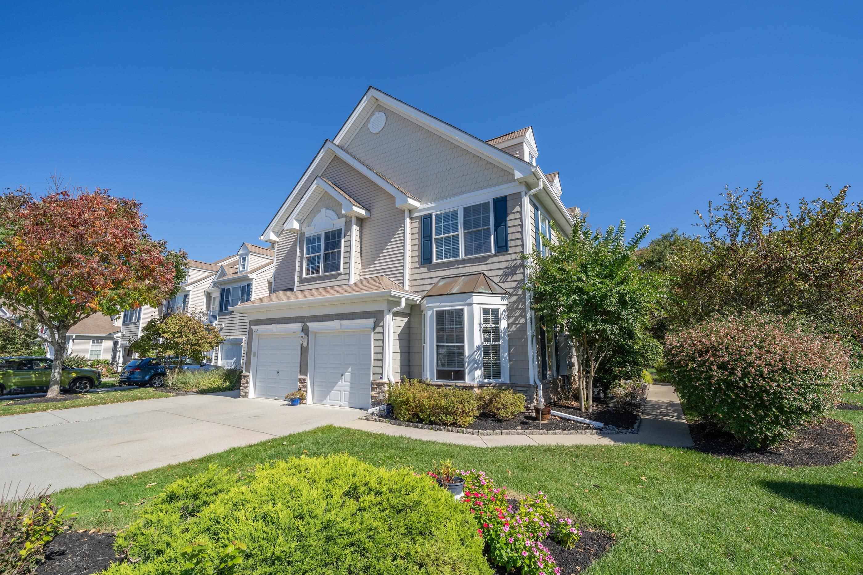 212 Springdale Court — photo