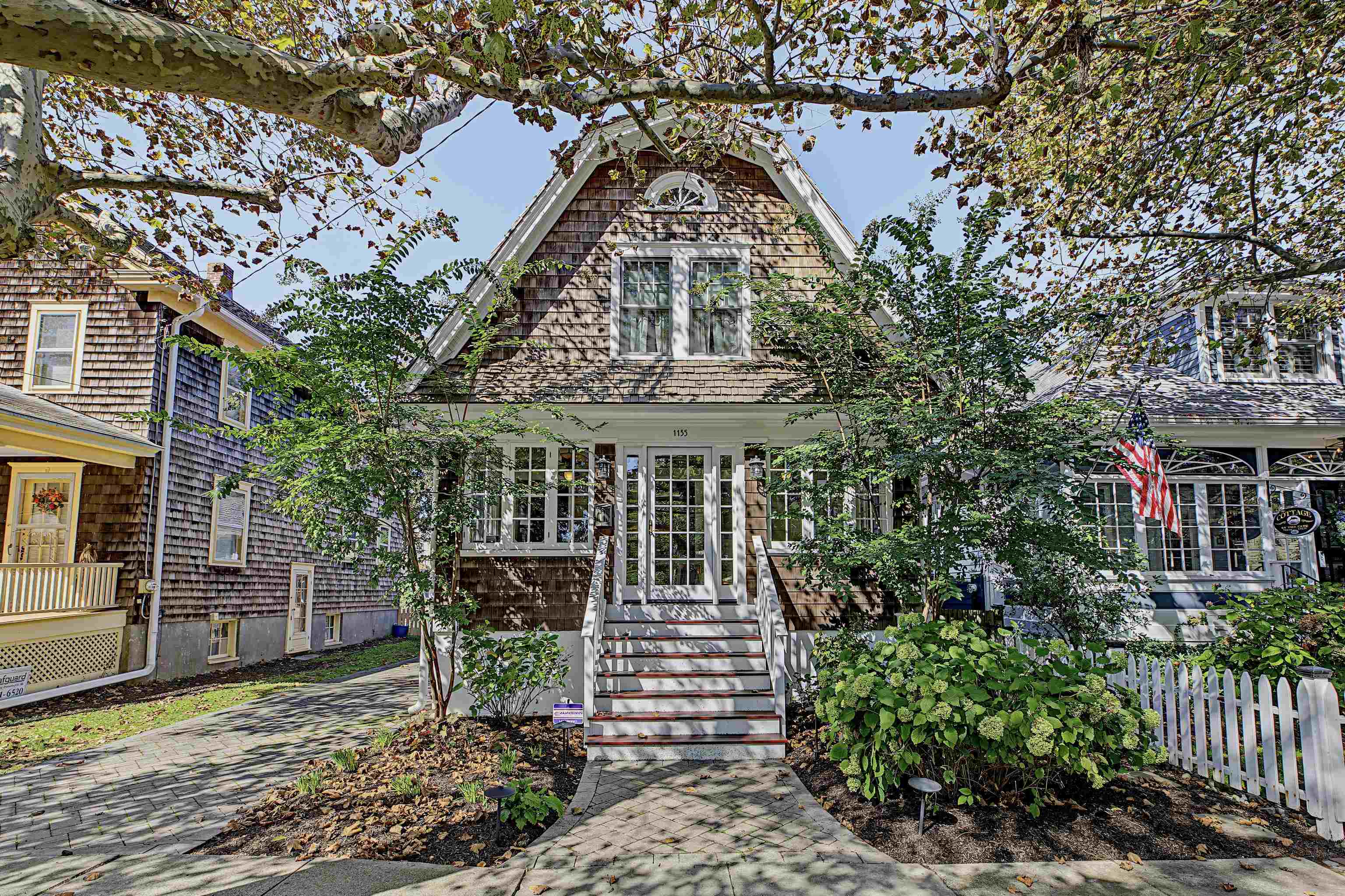 1135 Washington Street — photo