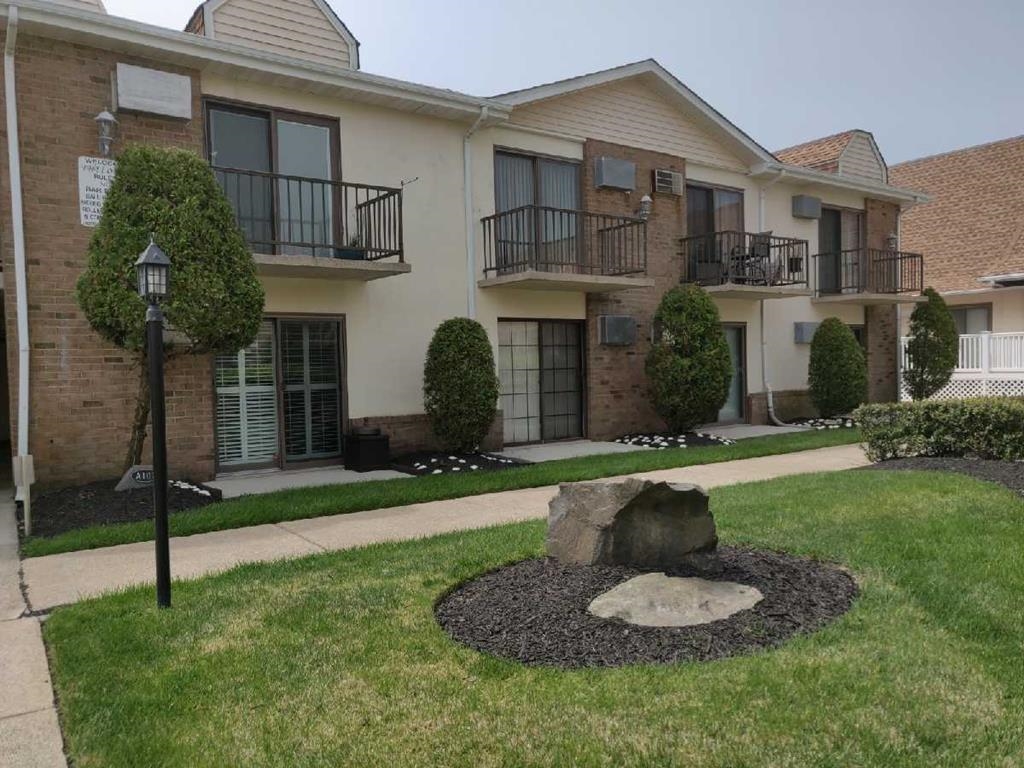725 Allen Drive — photo