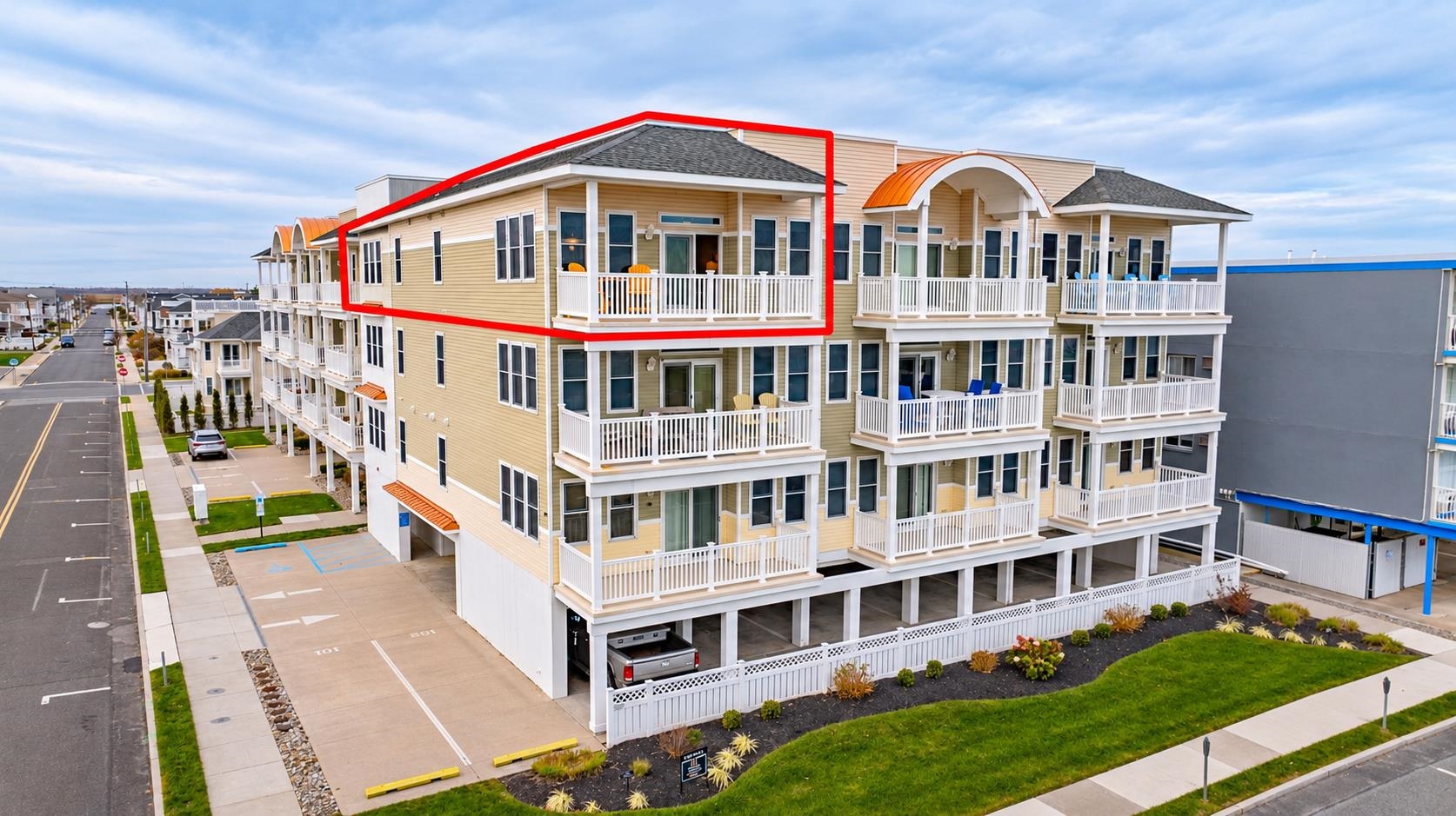 407 E Palm Road Unit 303 — photo