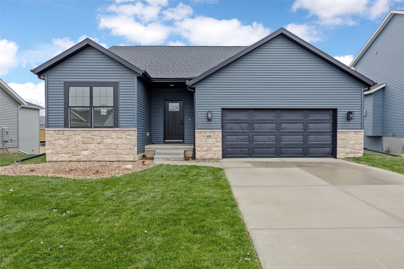 614 Grey Slate Drive SW — photo