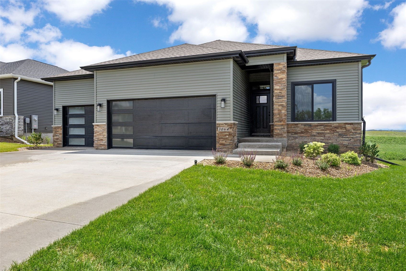3064 Ridgeview Circle — photo