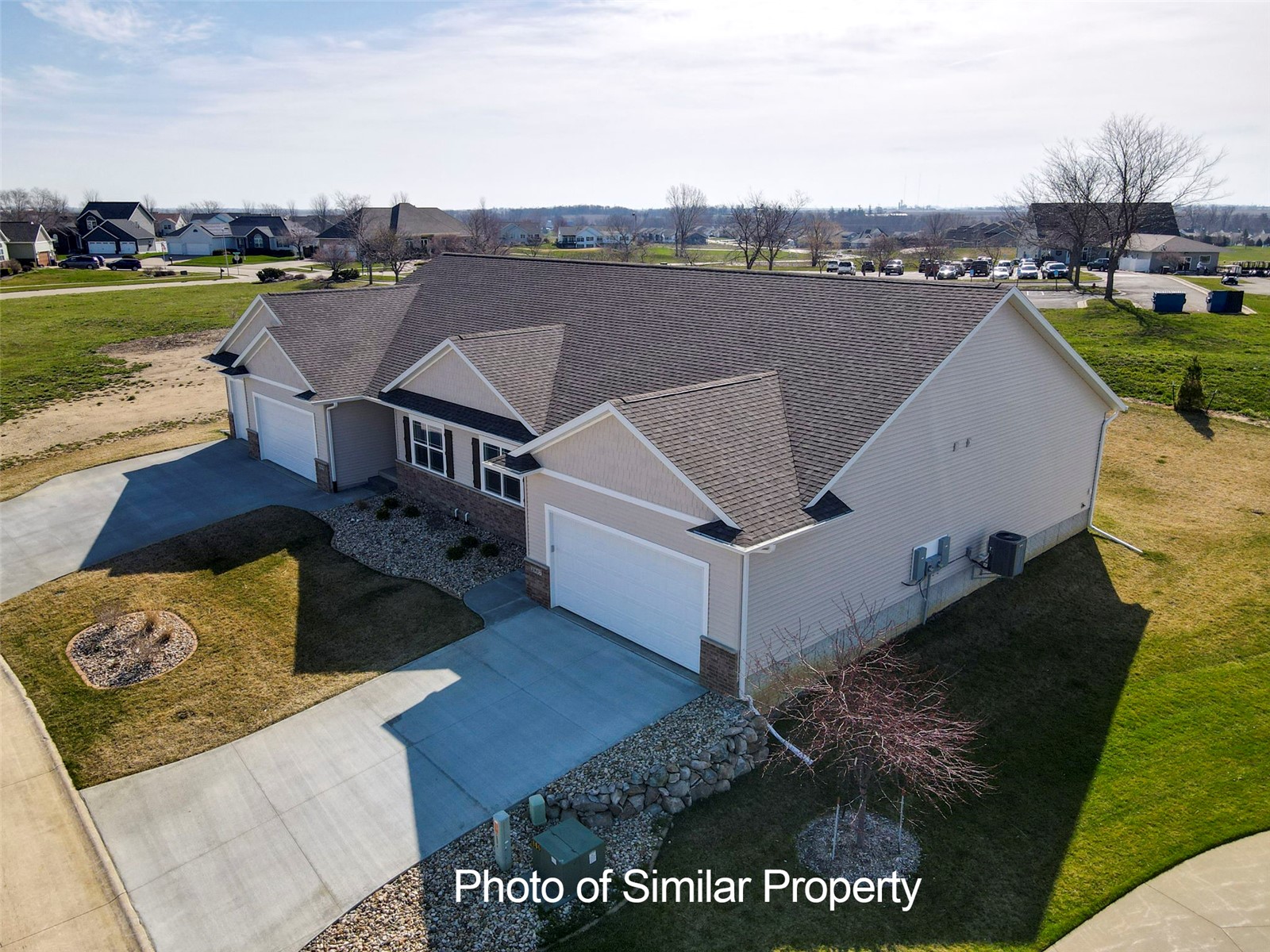 2933 Clubhouse Dr — photo