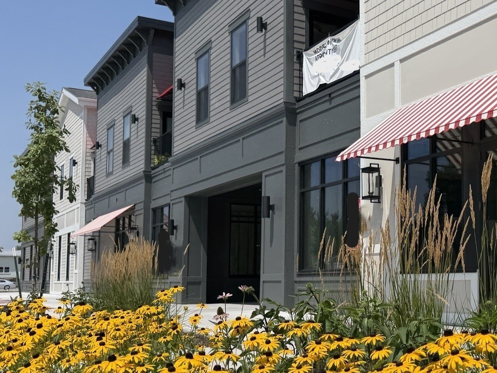 1500 Main St 202 — photo